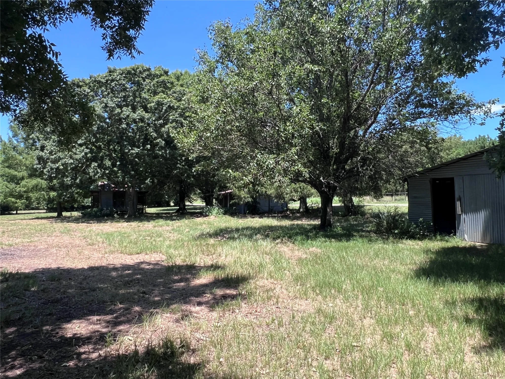 back land/out buildings