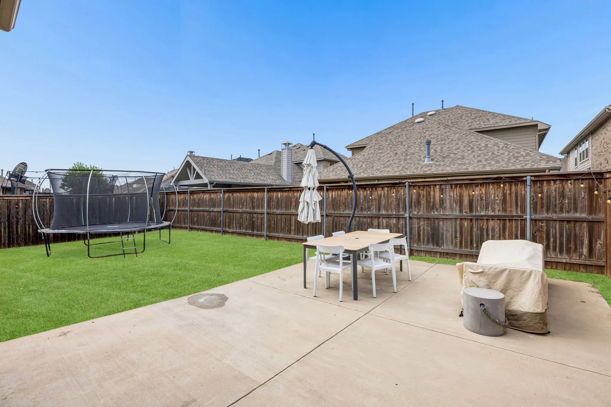 Single Family Residence For Sale in Collin County , 721 Corner Post Path, Celina, Texas 75009, 4 Bedroom, 3 Bathroom, 2 Garage spaces, 2,319 Sqft, built in 2021, mls#21330388, Real Estate Agent in Celina, Homes For Sale in Collin county, Homes For Sale in Celina, Realtor in Celina Texas, Real Estate Brokerage Independent Realty Texas, Luminita Cordes Realtor