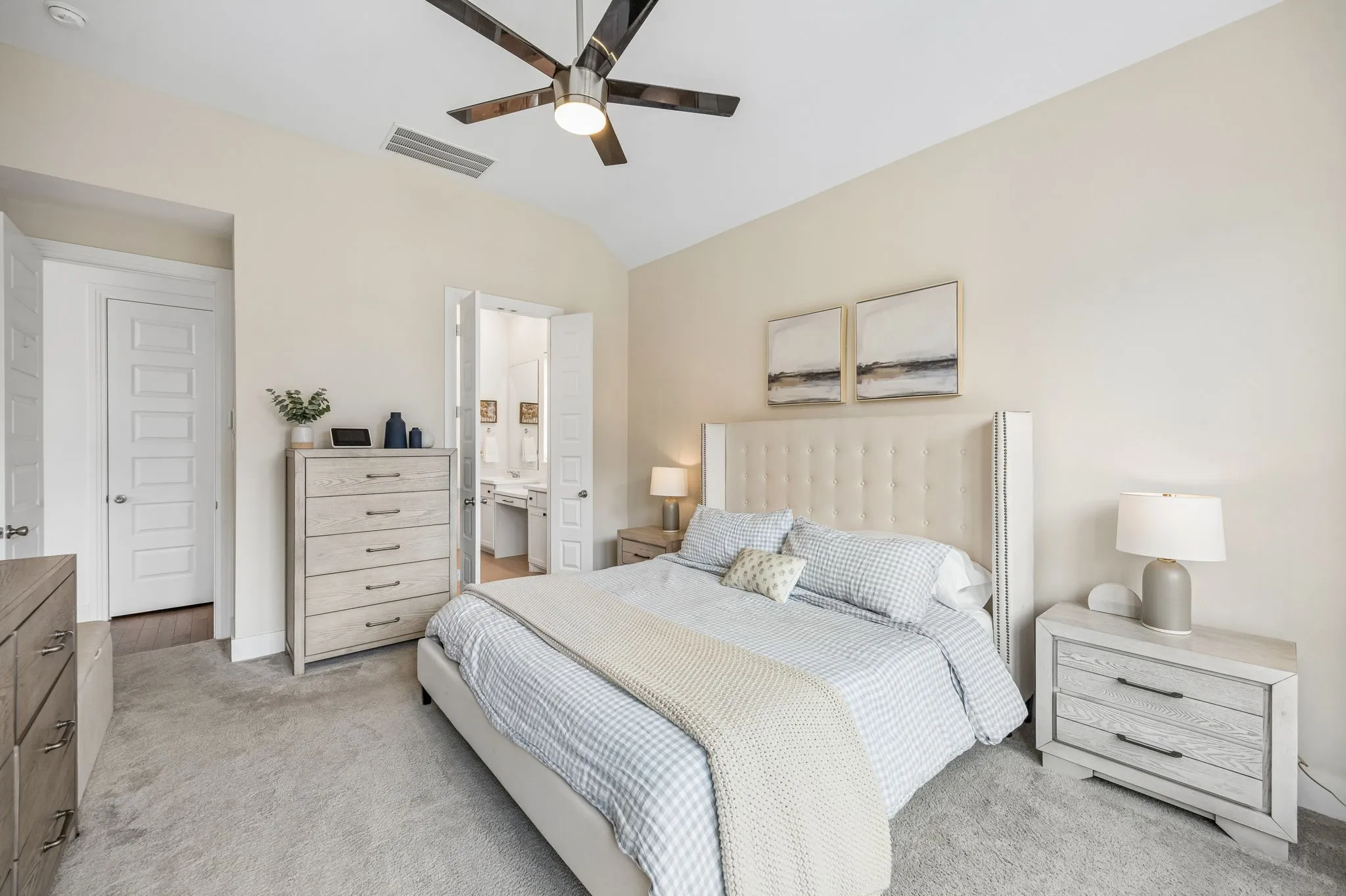 Single Family Residence For Sale in Collin County , 721 Corner Post Path, Celina, Texas 75009, 4 Bedroom, 3 Bathroom, 2 Garage spaces, 2,319 Sqft, built in 2021, mls#21330388, Real Estate Agent in Celina, Homes For Sale in Collin county, Homes For Sale in Celina, Realtor in Celina Texas, Real Estate Brokerage Independent Realty Texas, Luminita Cordes Realtor