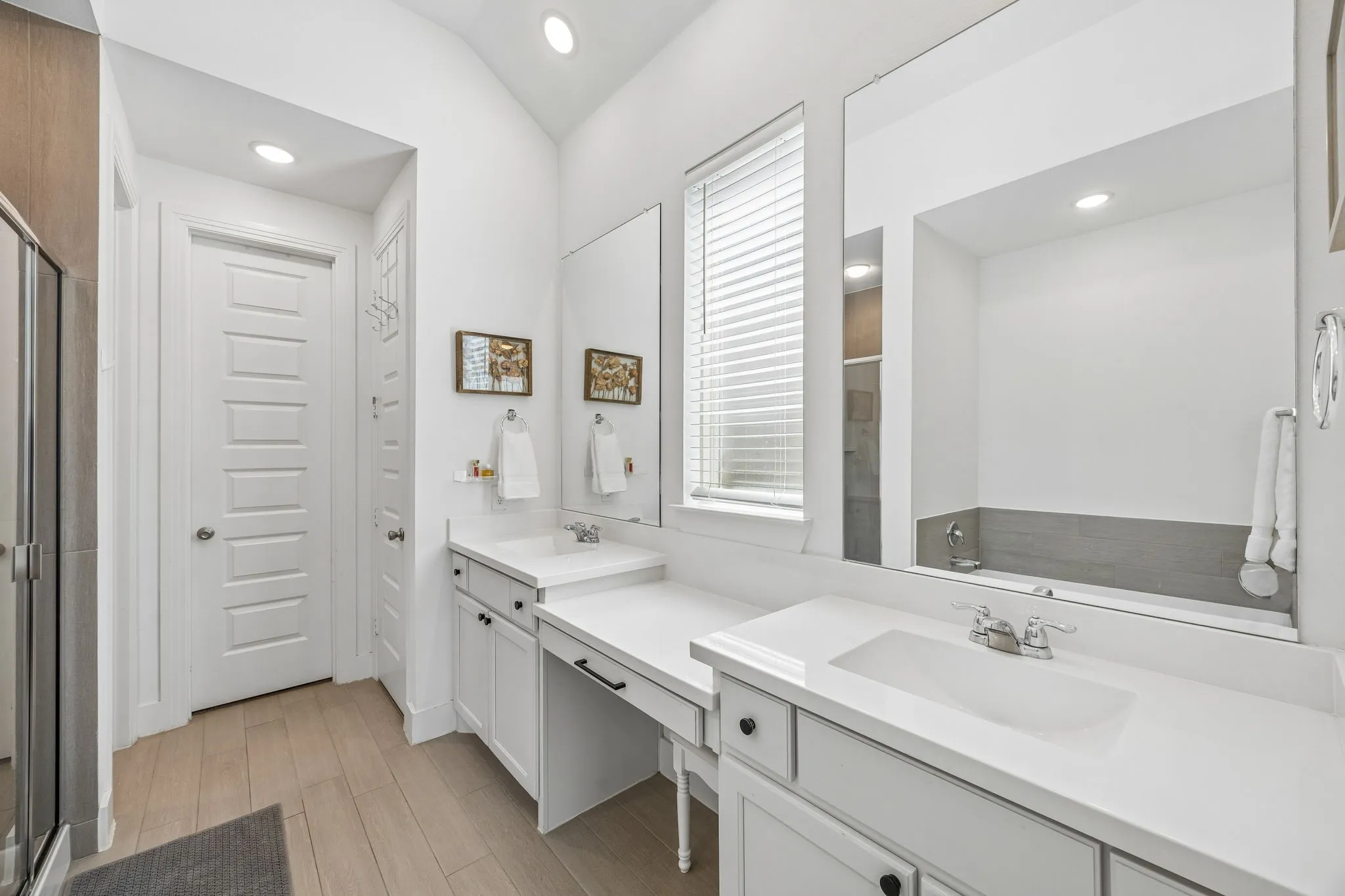 Single Family Residence For Sale in Collin County , 721 Corner Post Path, Celina, Texas 75009, 4 Bedroom, 3 Bathroom, 2 Garage spaces, 2,319 Sqft, built in 2021, mls#21330388, Real Estate Agent in Celina, Homes For Sale in Collin county, Homes For Sale in Celina, Realtor in Celina Texas, Real Estate Brokerage Independent Realty Texas, Luminita Cordes Realtor
