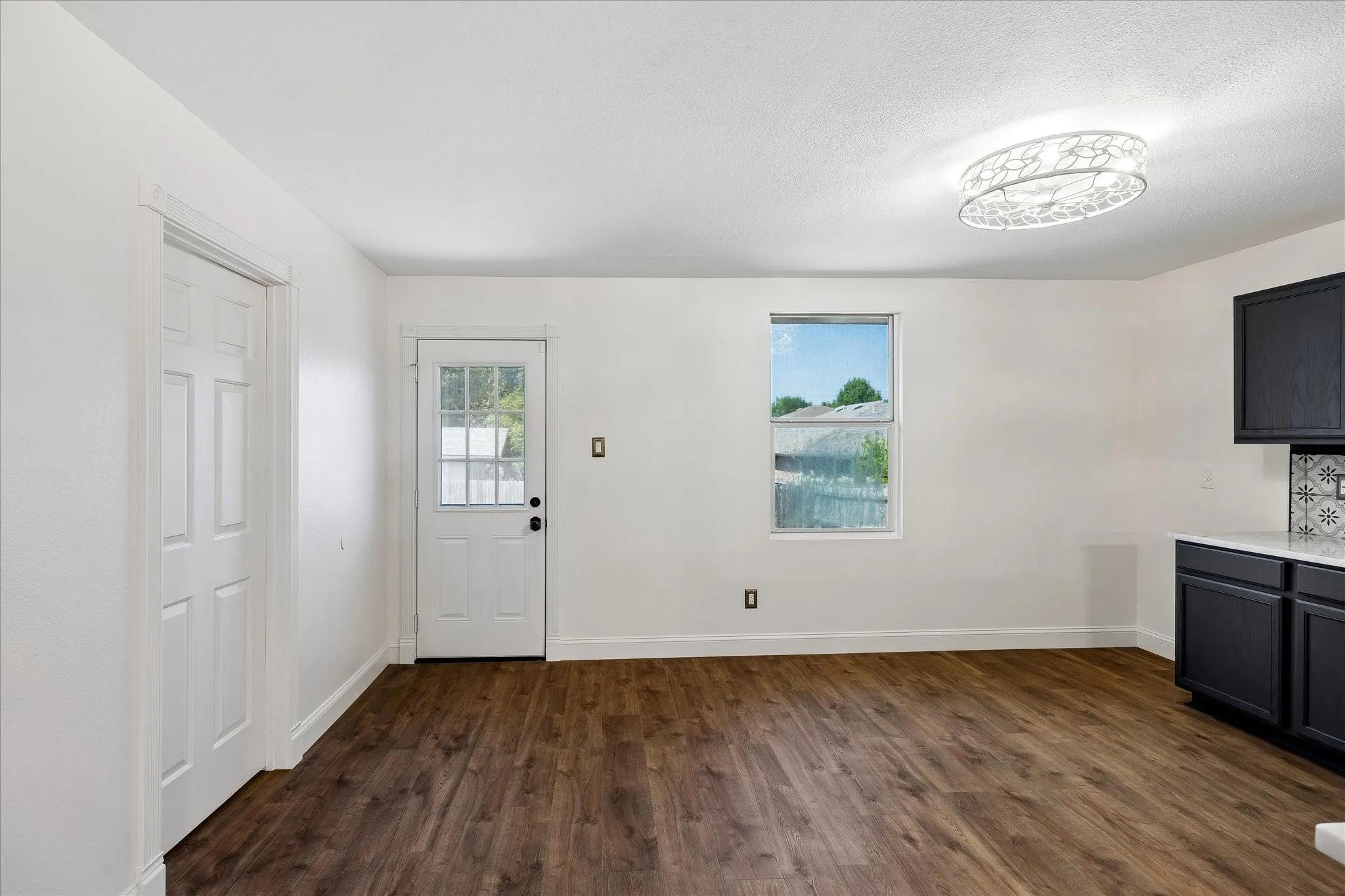 Single Family Residence For Sale in Denton County , 3525 Lipizzan Drive, Denton, Texas 76210, 3 Bedroom, 2 Bathroom, 2 Garage spaces, 1,701 Sqft, built in 2004, mls#21329731, Real Estate Agent in Denton, Homes For Sale in Denton county, Homes For Sale in Denton, Realtor in Denton Texas, Real Estate Brokerage Independent Realty Texas, Luminita Cordes Realtor