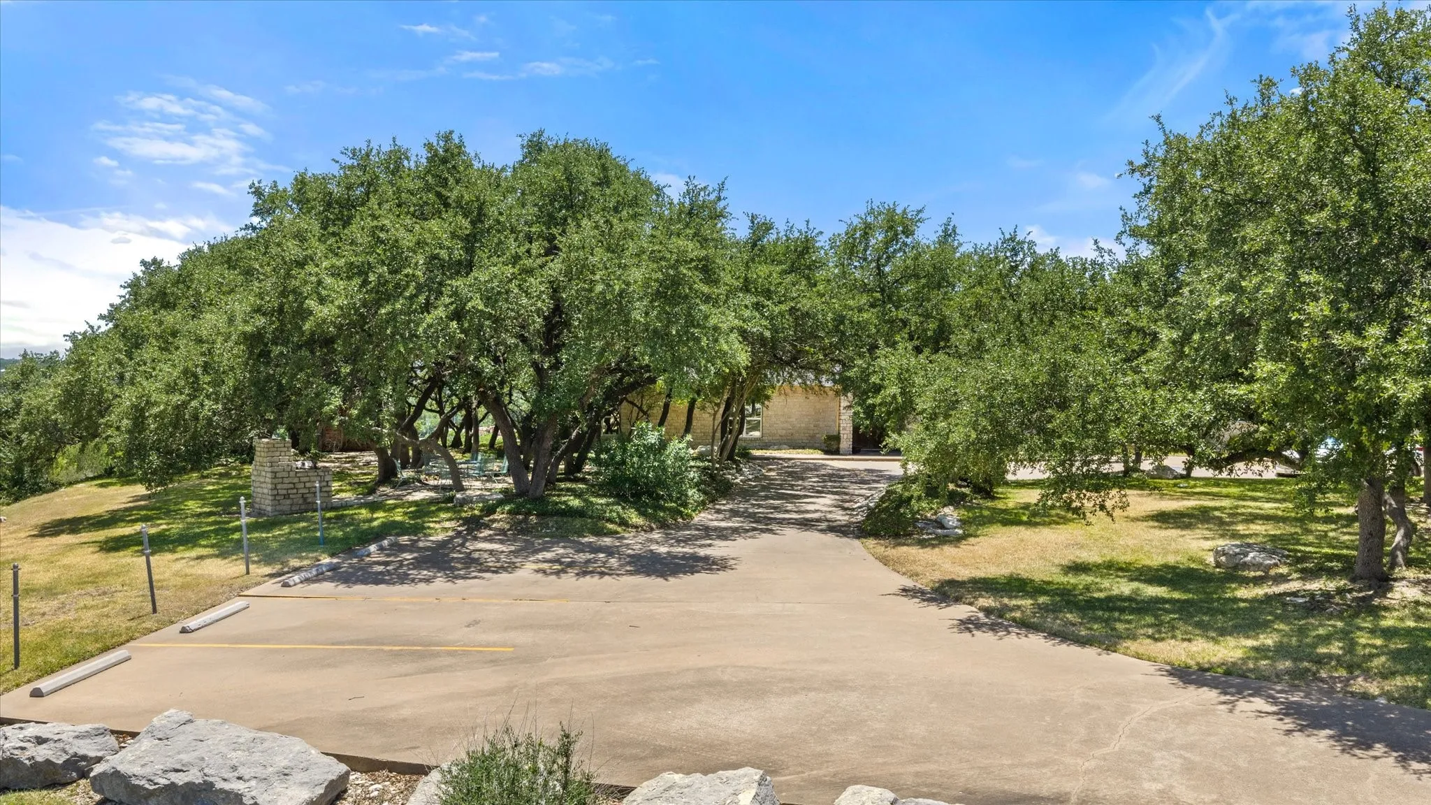 Office For Rent in Somervell County , 1601 Texas Drive A, Glen Rose, Texas 76043, 0, 0, Garage spaces, 0 Sqft, built in 1997, Price $2,366, mls#21329116, Real Estate Agent in Glen Rose, Homes For Rent in Somervell county, Homes For Rent in Glen Rose, Realtor in Glen Rose Texas, Real Estate Brokerage Independent Realty Texas, Luminita Cordes Realtor