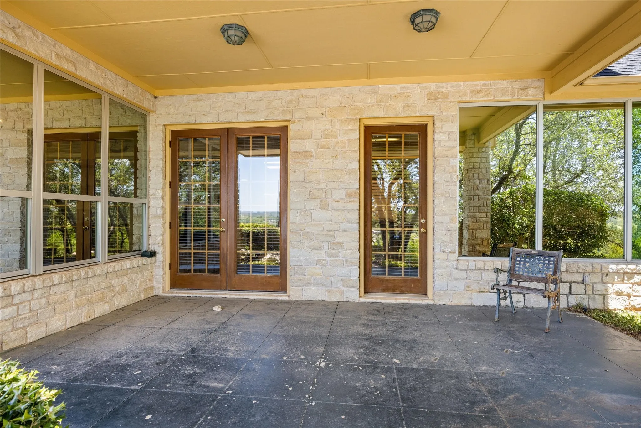 Office For Rent in Somervell County , 1601 Texas Drive A, Glen Rose, Texas 76043, 0, 0, Garage spaces, 0 Sqft, built in 1997, Price $2,366, mls#21329116, Real Estate Agent in Glen Rose, Homes For Rent in Somervell county, Homes For Rent in Glen Rose, Realtor in Glen Rose Texas, Real Estate Brokerage Independent Realty Texas, Luminita Cordes Realtor