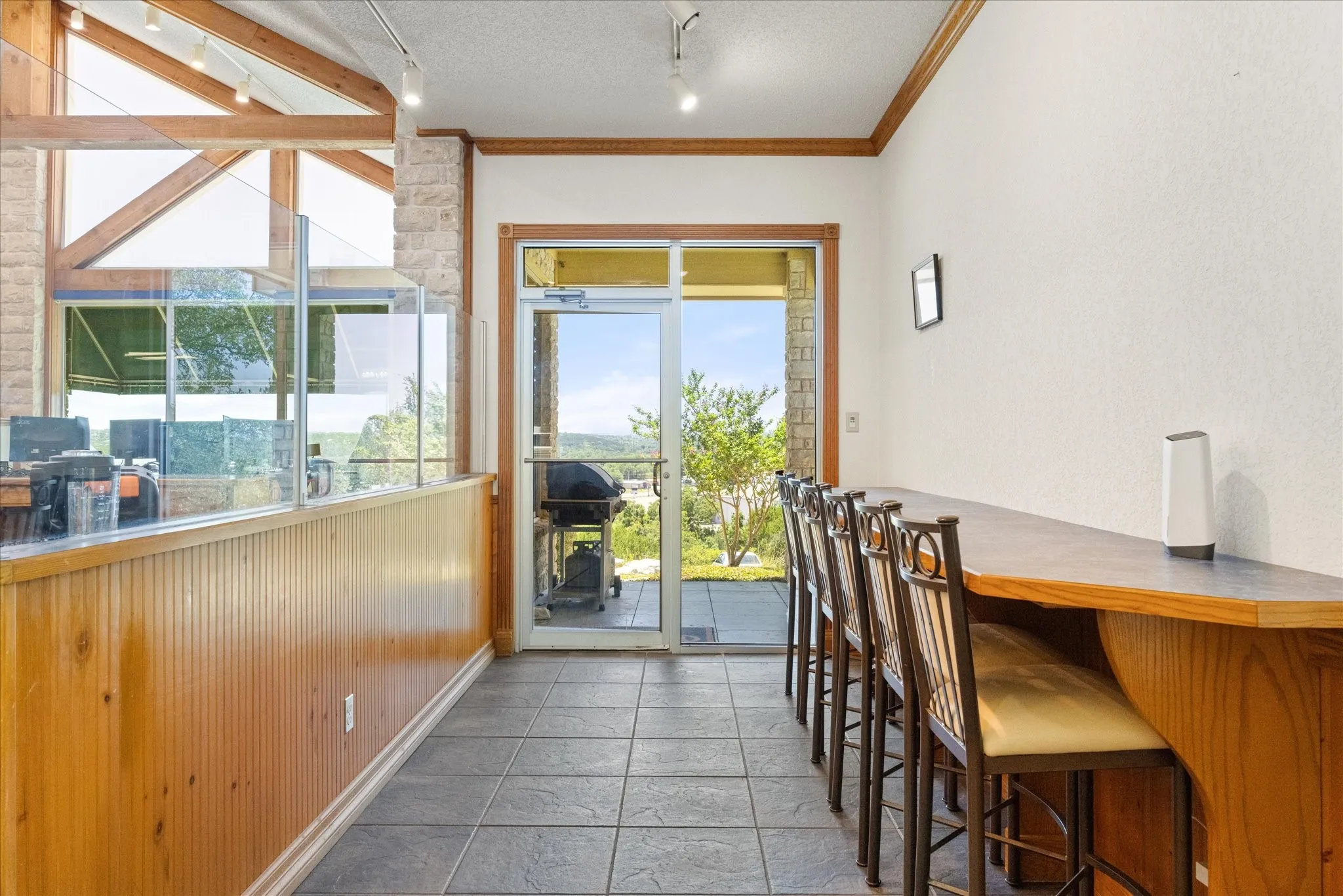 Office For Rent in Somervell County , 1601 Texas Drive A, Glen Rose, Texas 76043, 0, 0, Garage spaces, 0 Sqft, built in 1997, Price $2,366, mls#21329116, Real Estate Agent in Glen Rose, Homes For Rent in Somervell county, Homes For Rent in Glen Rose, Realtor in Glen Rose Texas, Real Estate Brokerage Independent Realty Texas, Luminita Cordes Realtor