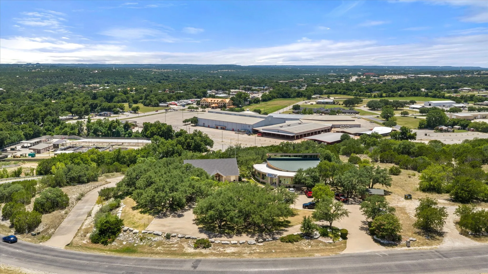 Office For Rent in Somervell County , 1601 Texas Drive A, Glen Rose, Texas 76043, 0, 0, Garage spaces, 0 Sqft, built in 1997, Price $2,366, mls#21329116, Real Estate Agent in Glen Rose, Homes For Rent in Somervell county, Homes For Rent in Glen Rose, Realtor in Glen Rose Texas, Real Estate Brokerage Independent Realty Texas, Luminita Cordes Realtor