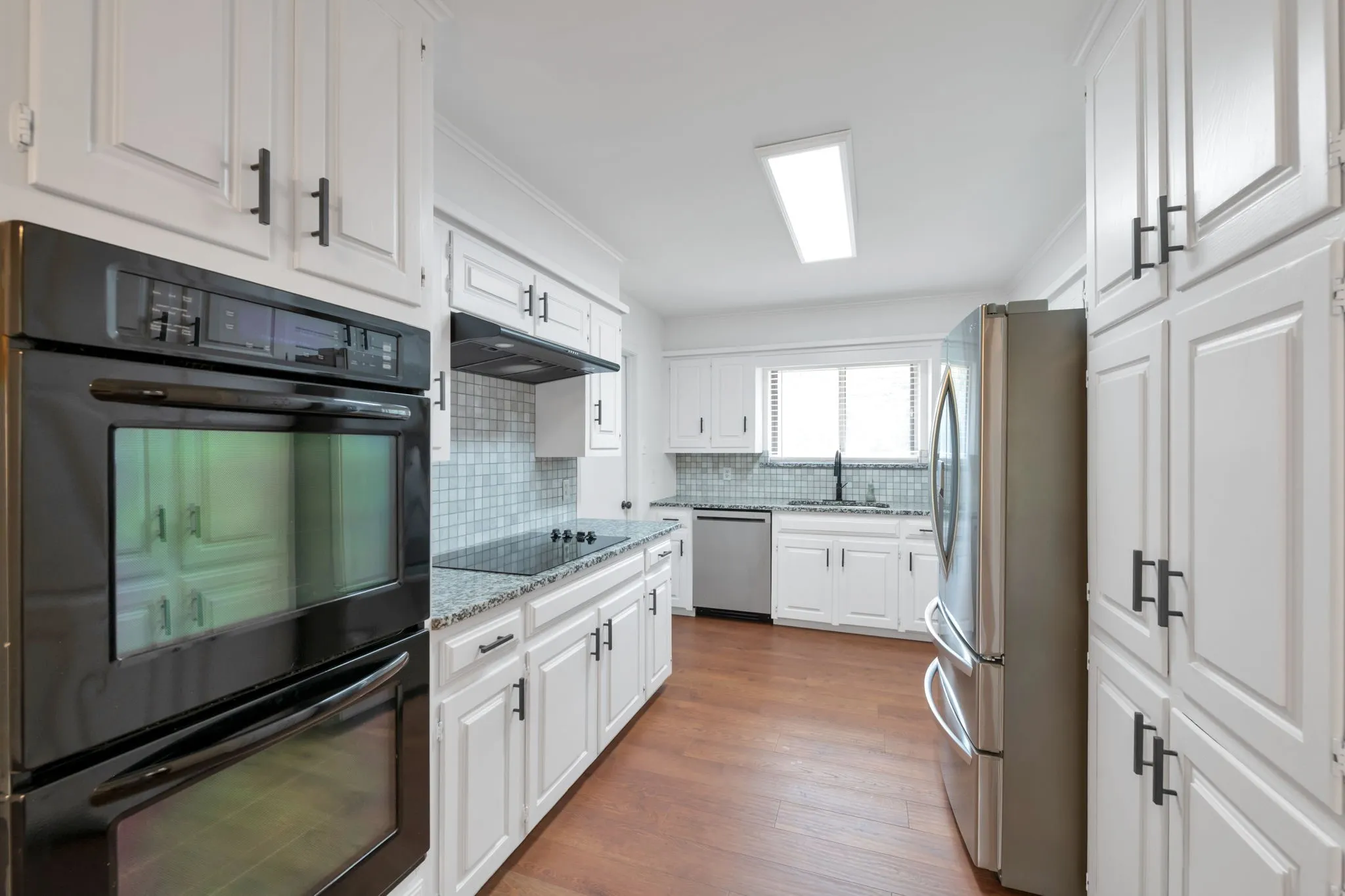 Single Family Residence For Rent in Tarrant County , 2127 Tanglewood Drive, Grapevine, Texas 76051, 3 Bedroom, 2 Bathroom, 2 Garage spaces, 1,848 Sqft, built in 1980, mls#21331442, Real Estate Agent in Grapevine, Homes For Rent in Tarrant county, Homes For Rent in Grapevine, Realtor in Grapevine Texas, Real Estate Brokerage Independent Realty Texas, Luminita Cordes Realtor