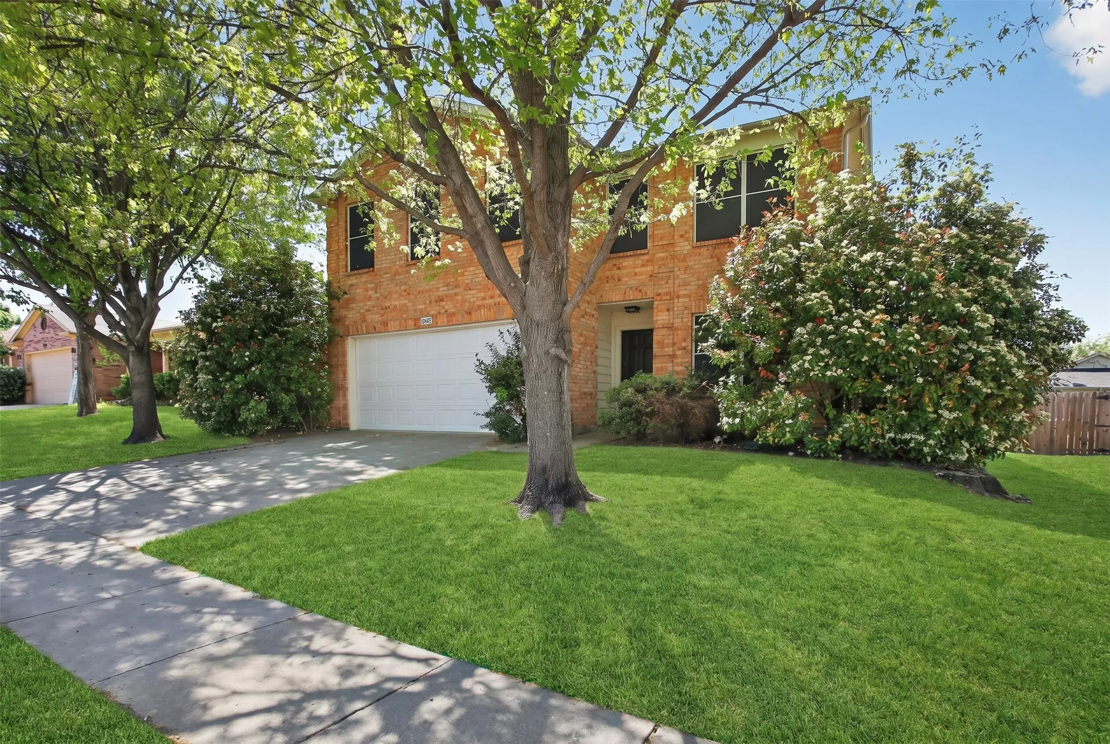 Single Family Residence For Sale in Denton County , 4608 Merlot Drive, Denton, Texas 76226, 4 Bedrooms, 3 Bathrooms, 2 Garage spaces, 2,251 Sqft, built in 2005, Price $339,000, mls#21330858, Real Estate Agent in Denton, Homes For Sale in Denton county, Homes For Sale in Denton, Realtor in Denton Texas, Real Estate Brokerage Independent Realty Texas, Luminita Cordes Realtor
