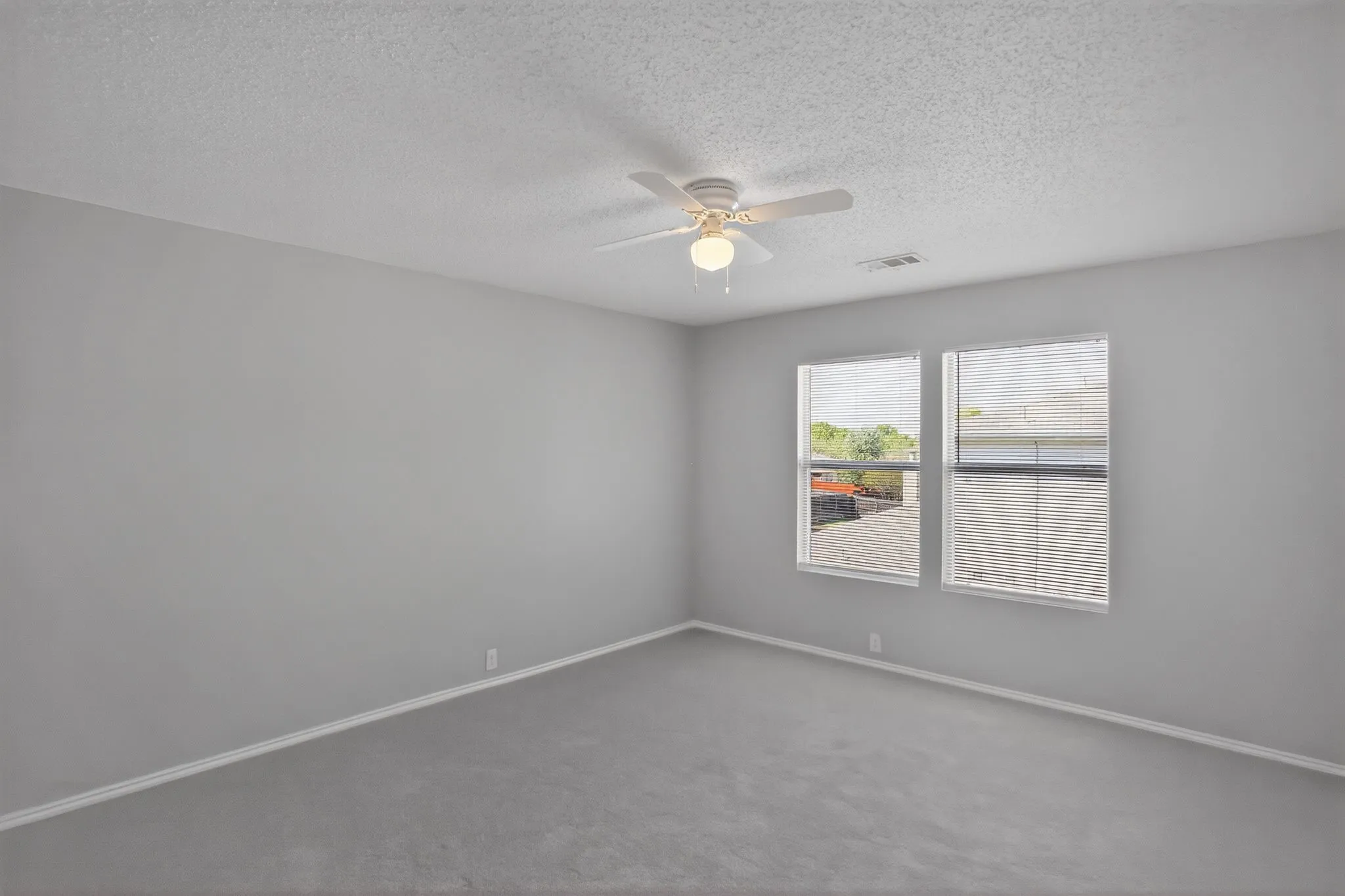 Single Family Residence For Sale in Denton County , 4608 Merlot Drive, Denton, Texas 76226, 4 Bedrooms, 3 Bathrooms, 2 Garage spaces, 2,251 Sqft, built in 2005, Price $339,000, mls#21330858, Real Estate Agent in Denton, Homes For Sale in Denton county, Homes For Sale in Denton, Realtor in Denton Texas, Real Estate Brokerage Independent Realty Texas, Luminita Cordes Realtor