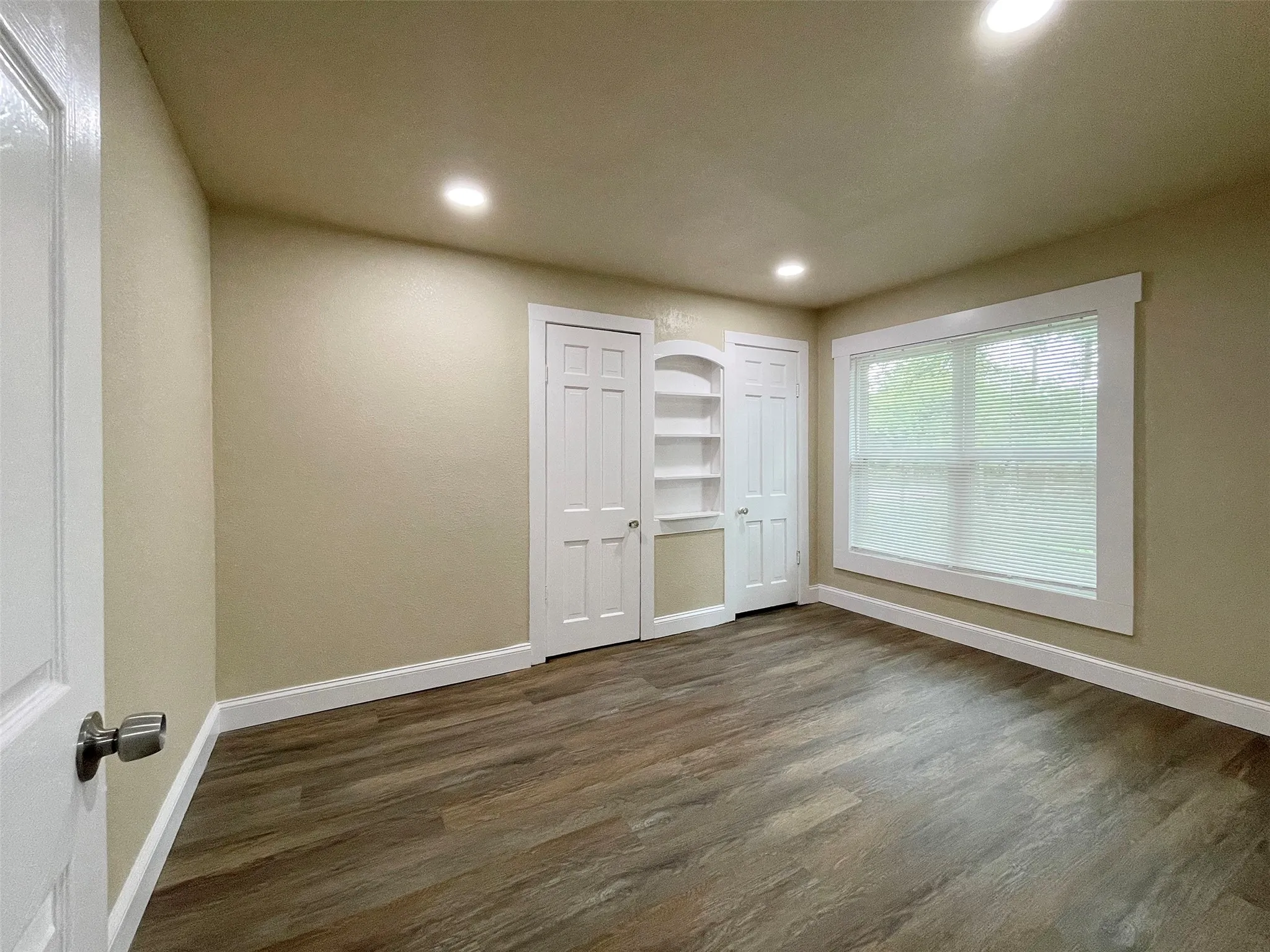 Single Family Residence For Sale in Collin County , 1107 Hall Street, Mc Kinney, Texas 75069, 3 Bedroom, 1 Bathroom, 2 Garage spaces, 1,391 Sqft, built in 1965, mls#21331451, Real Estate Agent in Mc Kinney, Homes For Sale in Collin county, Homes For Sale in Mc Kinney, Realtor in Mc Kinney Texas, Real Estate Brokerage Independent Realty Texas, Luminita Cordes Realtor