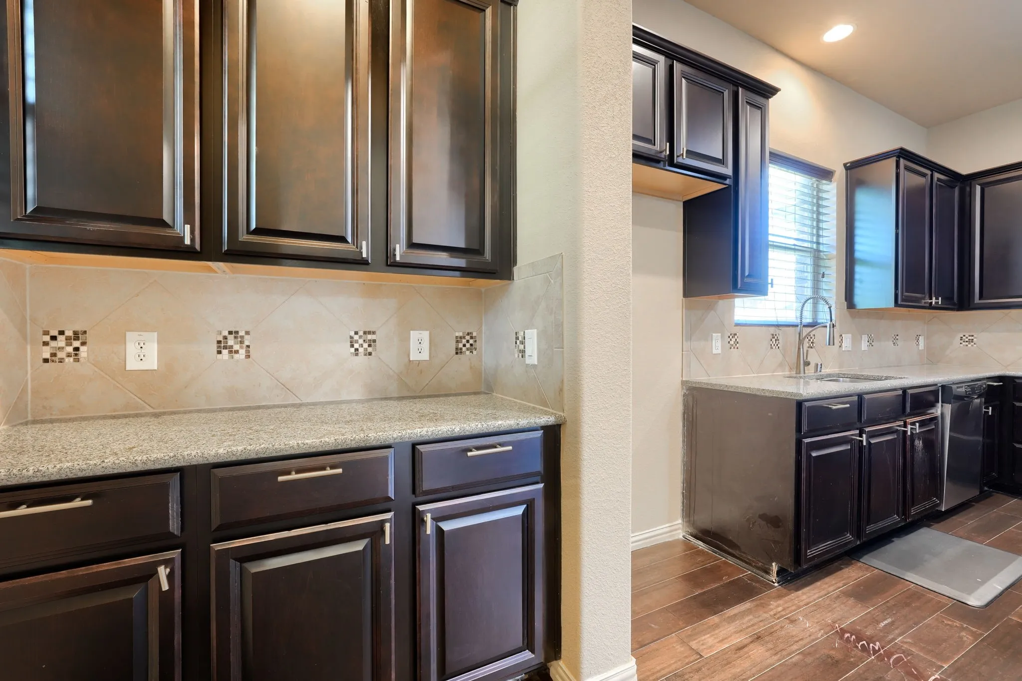 Single Family Residence For Rent in Denton County , 12372 Payne Street, Frisco, Texas 75033, 3 Bedroom, 2 Bathroom, 2 Garage spaces, 2,105 Sqft, built in 2011, mls#21331483, Real Estate Agent in Frisco, Homes For Rent in Denton county, Homes For Rent in Frisco, Realtor in Frisco Texas, Real Estate Brokerage Independent Realty Texas, Luminita Cordes Realtor