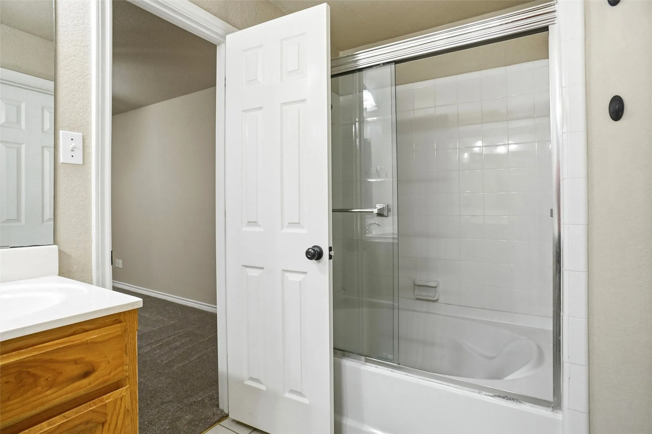 Single Family Residence For Rent in Parker County , 612 N Avenue C, Springtown, Texas 76082, 4 Bedroom, 2 Bathroom, 2 Garage spaces, 1,500 Sqft, built in 2001, mls#21331490, Real Estate Agent in Springtown, Homes For Rent in Parker county, Homes For Rent in Springtown, Realtor in Springtown Texas, Real Estate Brokerage Independent Realty Texas, Luminita Cordes Realtor