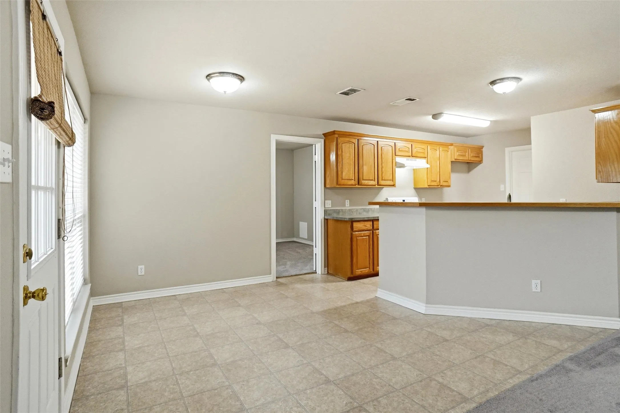 Single Family Residence For Rent in Parker County , 612 N Avenue C, Springtown, Texas 76082, 4 Bedroom, 2 Bathroom, 2 Garage spaces, 1,500 Sqft, built in 2001, mls#21331490, Real Estate Agent in Springtown, Homes For Rent in Parker county, Homes For Rent in Springtown, Realtor in Springtown Texas, Real Estate Brokerage Independent Realty Texas, Luminita Cordes Realtor