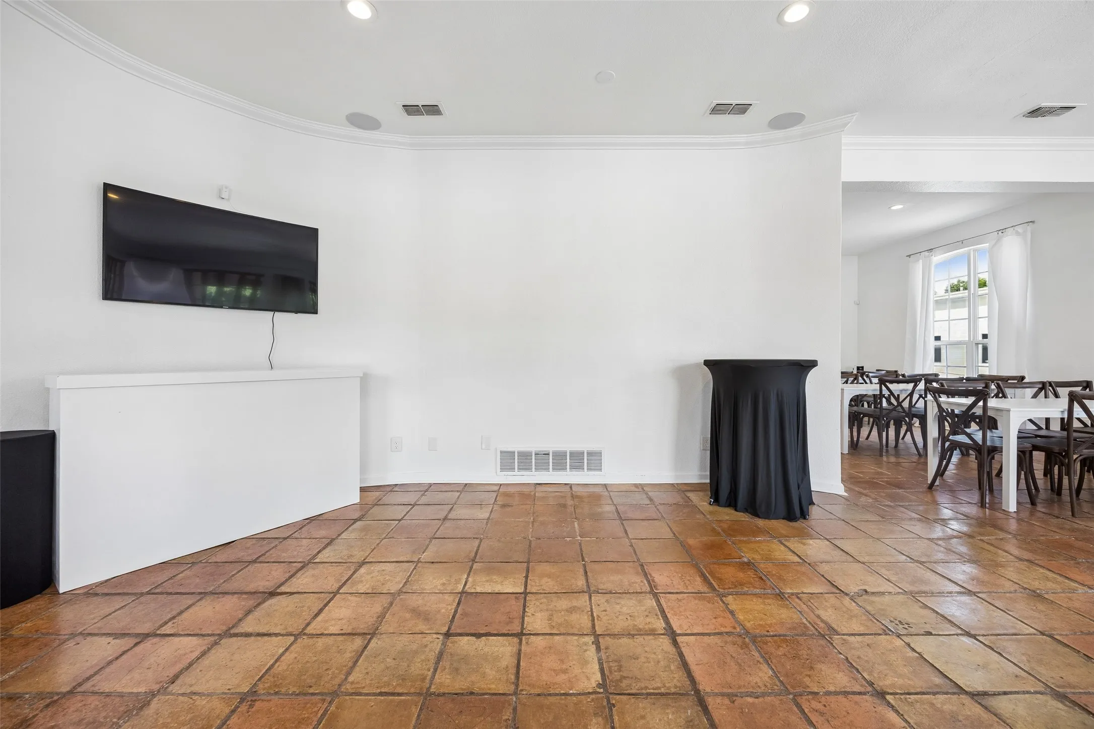 Office For Sale in Tarrant County , 5013 Colleyville Boulevard, Colleyville, Texas 76034, 0, 0, Garage spaces, 0 Sqft, built in 1985, mls#21320252, Real Estate Agent in Colleyville, Homes For Sale in Tarrant county, Homes For Sale in Colleyville, Realtor in Colleyville Texas, Real Estate Brokerage Independent Realty Texas, Luminita Cordes Realtor