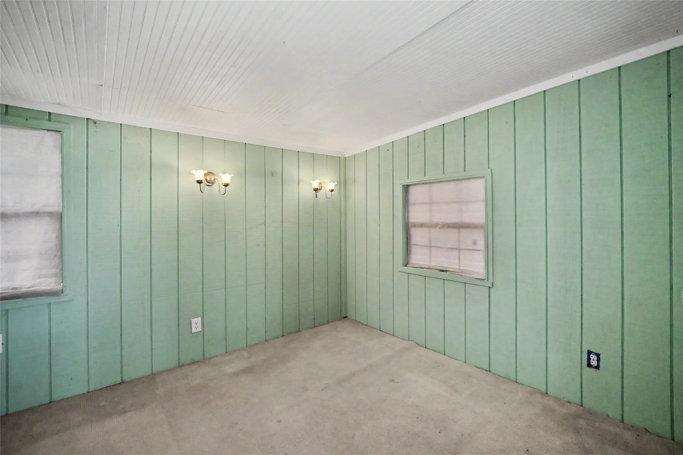 Single Family Residence For Sale in Parker County , 1304 Terry Drive, Willow Park, Texas 76008, 1 Bedroom, 1 Bathroom, Garage spaces, 540 Sqft, built in 2014, mls#21331521, Real Estate Agent in Willow Park, Homes For Sale in Parker county, Homes For Sale in Willow Park, Realtor in Willow Park Texas, Real Estate Brokerage Independent Realty Texas, Luminita Cordes Realtor