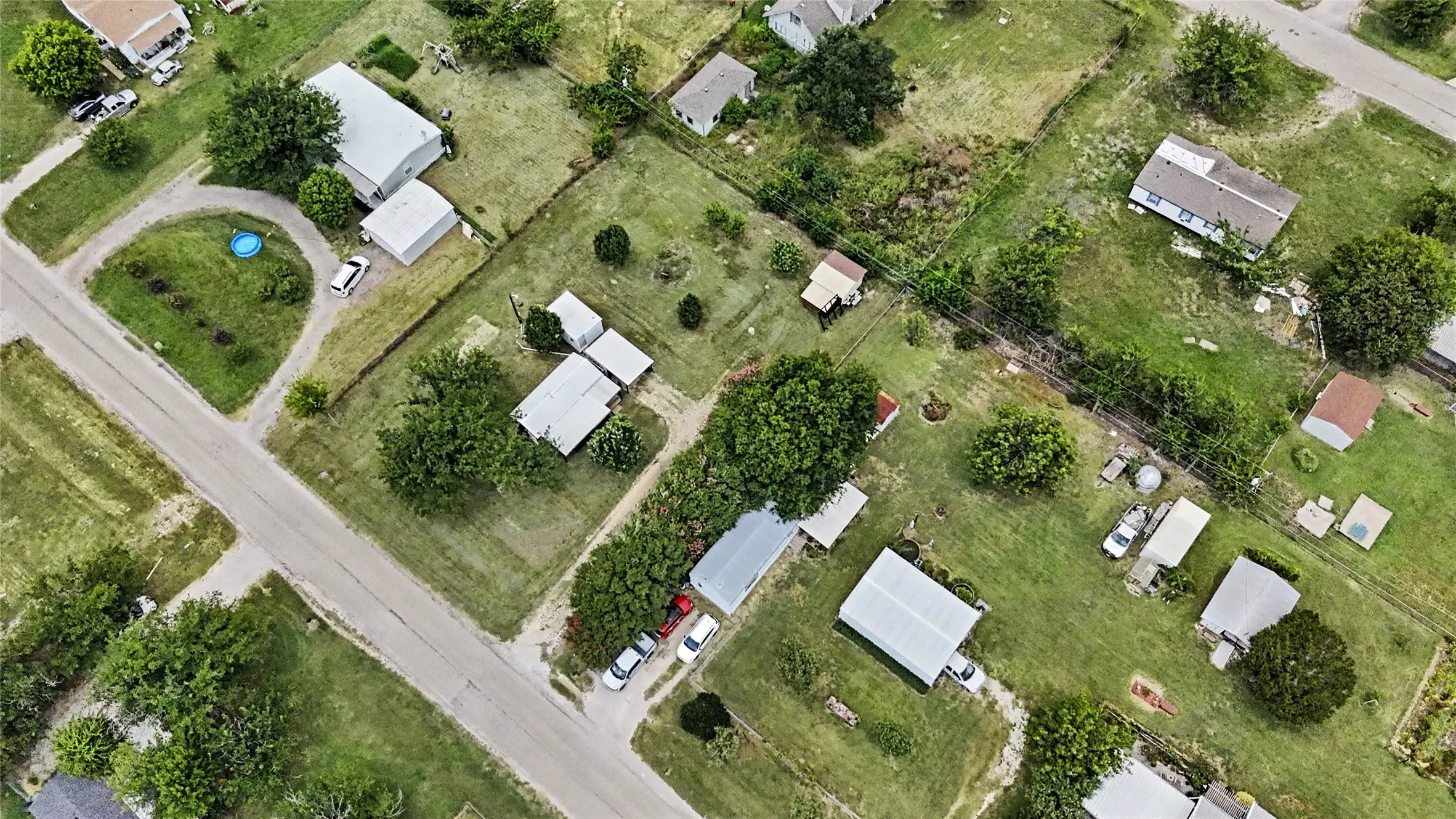 Single Family Residence For Sale in Parker County , 1304 Terry Drive, Willow Park, Texas 76008, 1 Bedroom, 1 Bathroom, Garage spaces, 540 Sqft, built in 2014, mls#21331521, Real Estate Agent in Willow Park, Homes For Sale in Parker county, Homes For Sale in Willow Park, Realtor in Willow Park Texas, Real Estate Brokerage Independent Realty Texas, Luminita Cordes Realtor