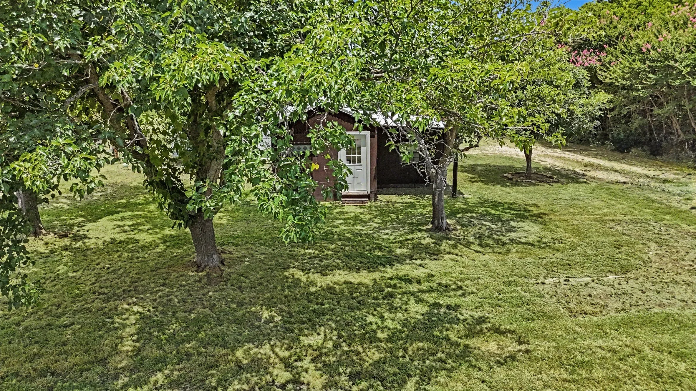 Single Family Residence For Sale in Parker County , 1304 Terry Drive, Willow Park, Texas 76008, 1 Bedroom, 1 Bathroom, Garage spaces, 540 Sqft, built in 2014, mls#21331521, Real Estate Agent in Willow Park, Homes For Sale in Parker county, Homes For Sale in Willow Park, Realtor in Willow Park Texas, Real Estate Brokerage Independent Realty Texas, Luminita Cordes Realtor