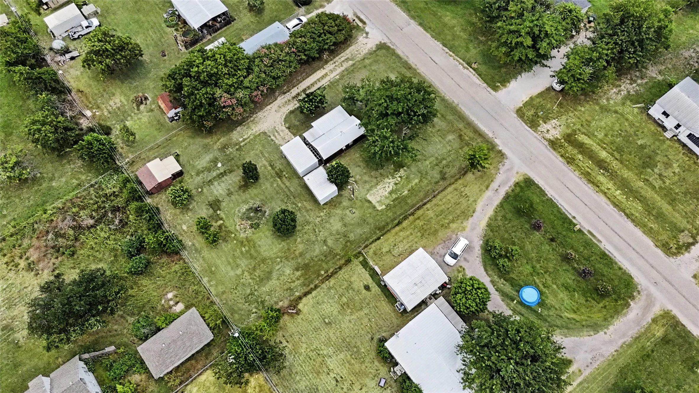 Single Family Residence For Sale in Parker County , 1304 Terry Drive, Willow Park, Texas 76008, 1 Bedroom, 1 Bathroom, Garage spaces, 540 Sqft, built in 2014, mls#21331521, Real Estate Agent in Willow Park, Homes For Sale in Parker county, Homes For Sale in Willow Park, Realtor in Willow Park Texas, Real Estate Brokerage Independent Realty Texas, Luminita Cordes Realtor