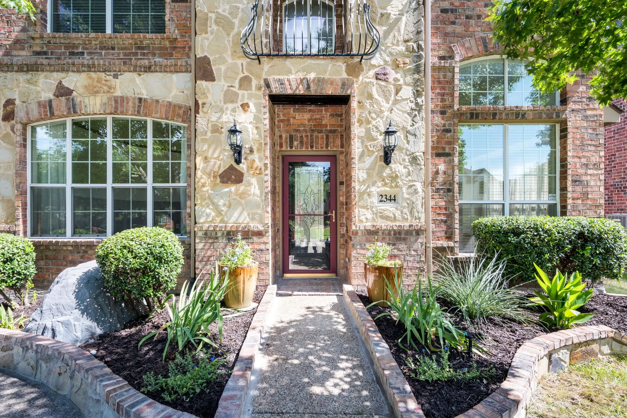 Single Family Residence For Sale in Denton County , 2344 Chenault Drive, Frisco, Texas 75033, 4 Bedroom, 4 Bathroom, 2 Garage spaces, 3,705 Sqft, built in 2006, Price $698,500, mls#21317442, Real Estate Agent in Frisco, Homes For Sale in Denton county, Homes For Sale in Frisco, Realtor in Frisco Texas, Real Estate Brokerage Independent Realty Texas, Luminita Cordes Realtor