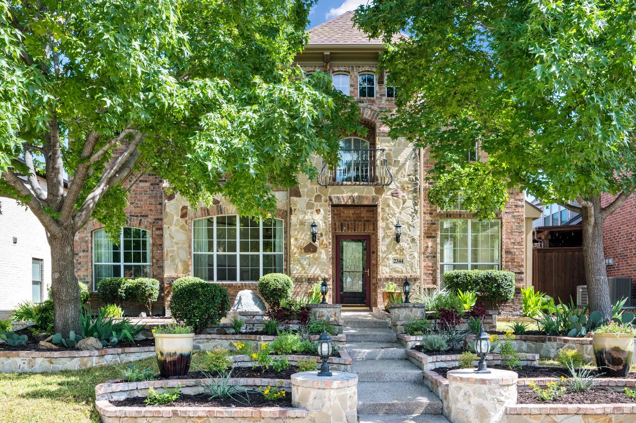 Single Family Residence For Sale in Denton County , 2344 Chenault Drive, Frisco, Texas 75033, 4 Bedroom, 4 Bathroom, 2 Garage spaces, 3,705 Sqft, built in 2006, Price $698,500, mls#21317442, Real Estate Agent in Frisco, Homes For Sale in Denton county, Homes For Sale in Frisco, Realtor in Frisco Texas, Real Estate Brokerage Independent Realty Texas, Luminita Cordes Realtor