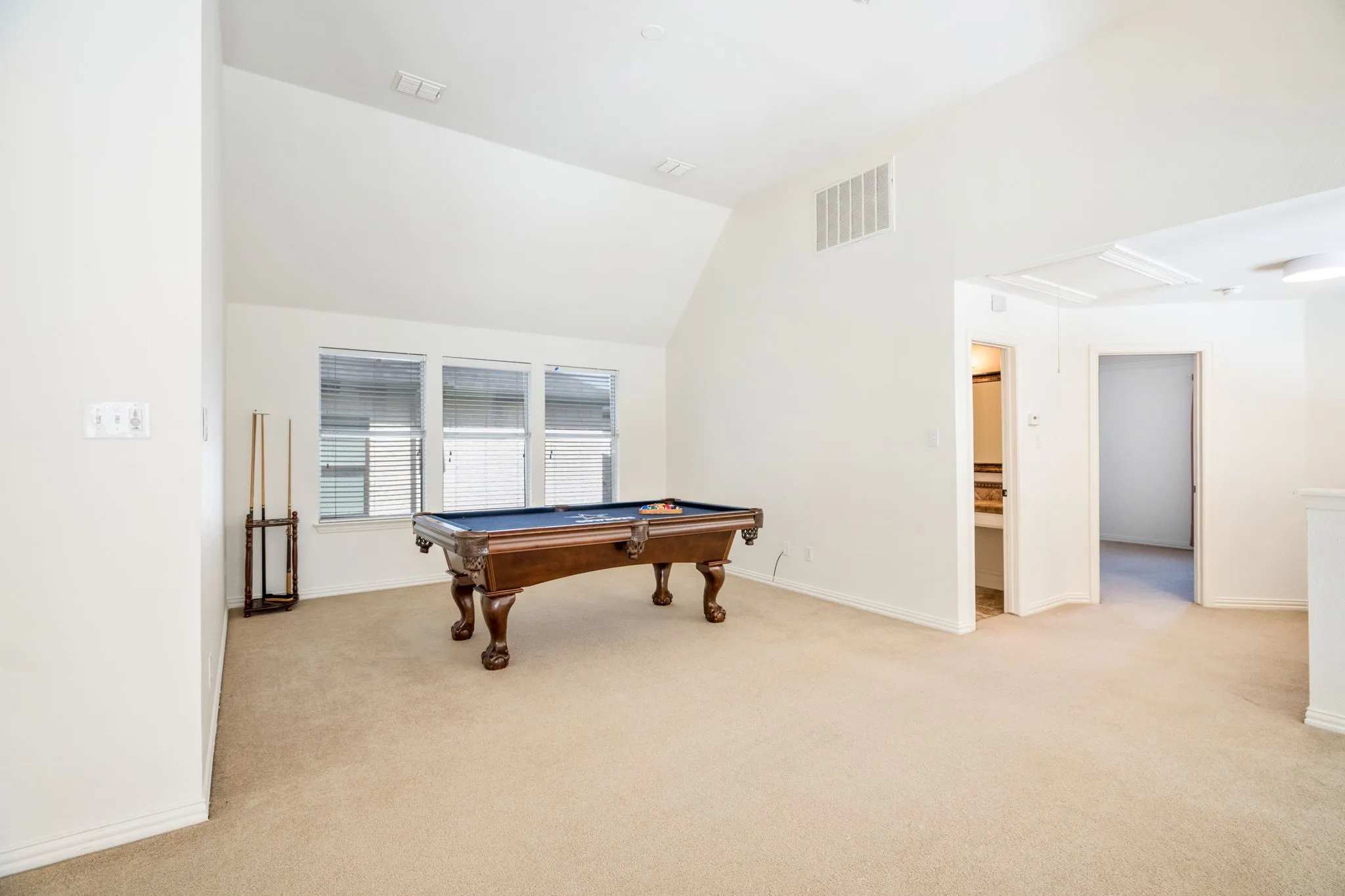 Single Family Residence For Sale in Denton County , 2344 Chenault Drive, Frisco, Texas 75033, 4 Bedroom, 4 Bathroom, 2 Garage spaces, 3,705 Sqft, built in 2006, Price $698,500, mls#21317442, Real Estate Agent in Frisco, Homes For Sale in Denton county, Homes For Sale in Frisco, Realtor in Frisco Texas, Real Estate Brokerage Independent Realty Texas, Luminita Cordes Realtor