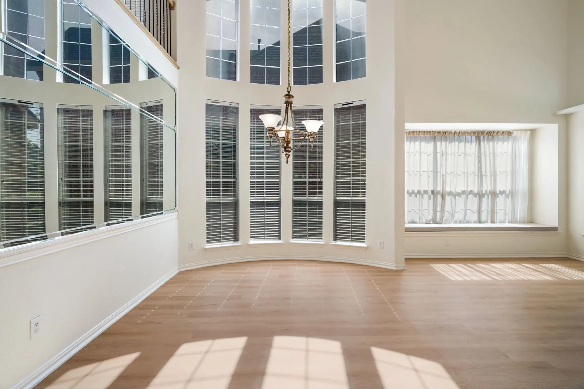 Single Family Residence For Sale in Denton County , 2344 Chenault Drive, Frisco, Texas 75033, 4 Bedroom, 4 Bathroom, 2 Garage spaces, 3,705 Sqft, built in 2006, Price $698,500, mls#21317442, Real Estate Agent in Frisco, Homes For Sale in Denton county, Homes For Sale in Frisco, Realtor in Frisco Texas, Real Estate Brokerage Independent Realty Texas, Luminita Cordes Realtor