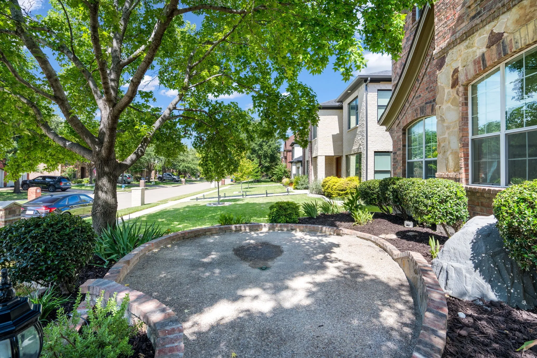 Single Family Residence For Sale in Denton County , 2344 Chenault Drive, Frisco, Texas 75033, 4 Bedroom, 4 Bathroom, 2 Garage spaces, 3,705 Sqft, built in 2006, Price $698,500, mls#21317442, Real Estate Agent in Frisco, Homes For Sale in Denton county, Homes For Sale in Frisco, Realtor in Frisco Texas, Real Estate Brokerage Independent Realty Texas, Luminita Cordes Realtor