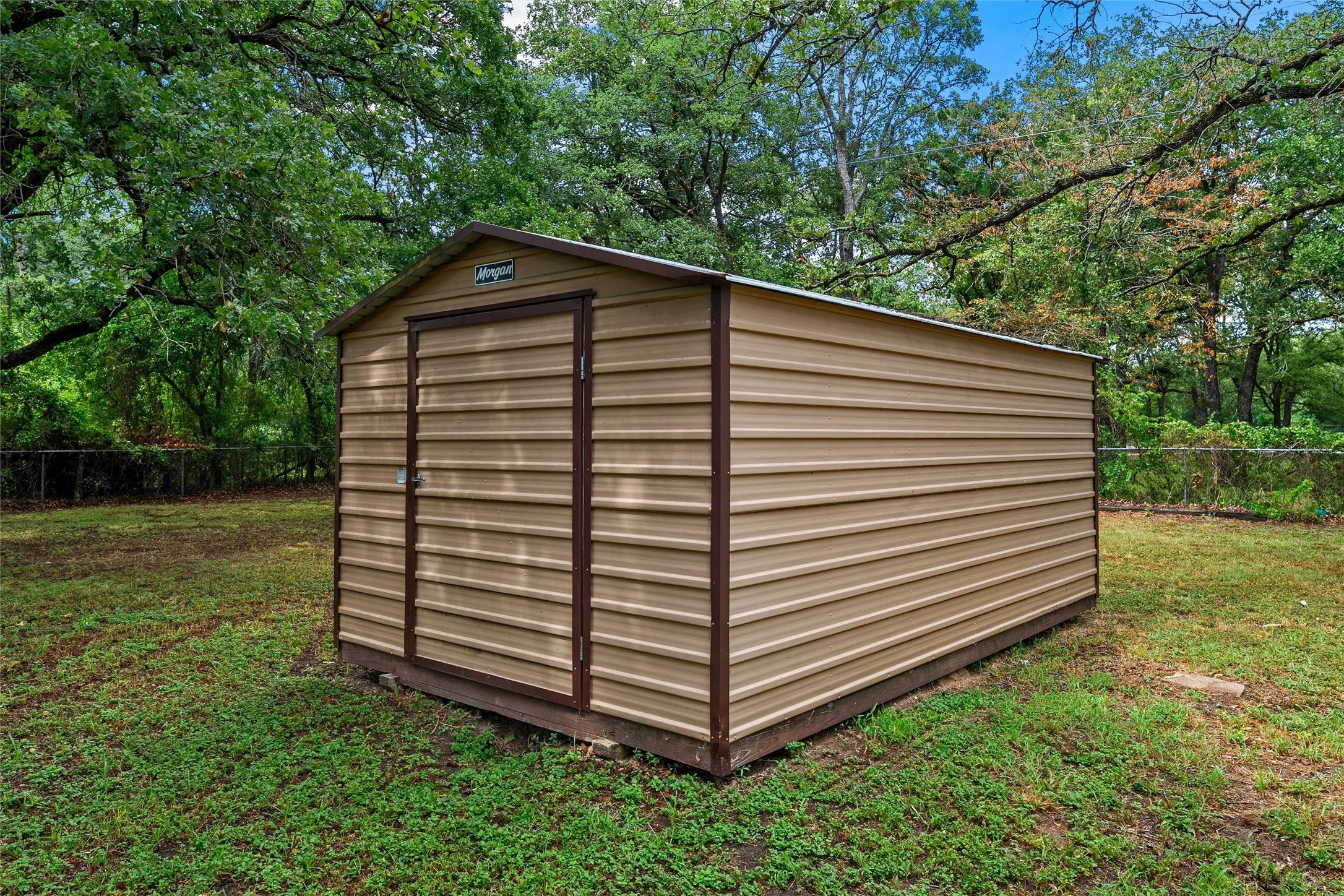 Single Family Residence For Sale in Mc Lennan County , 4704 Williams Road, Bellmead, Texas 76705, 3 Bedroom, 2 Bathroom, Garage spaces, 1,972 Sqft, built in 1953, mls#21331491, Real Estate Agent in Bellmead, Homes For Sale in Mc Lennan county, Homes For Sale in Bellmead, Realtor in Bellmead Texas, Real Estate Brokerage Independent Realty Texas, Luminita Cordes Realtor