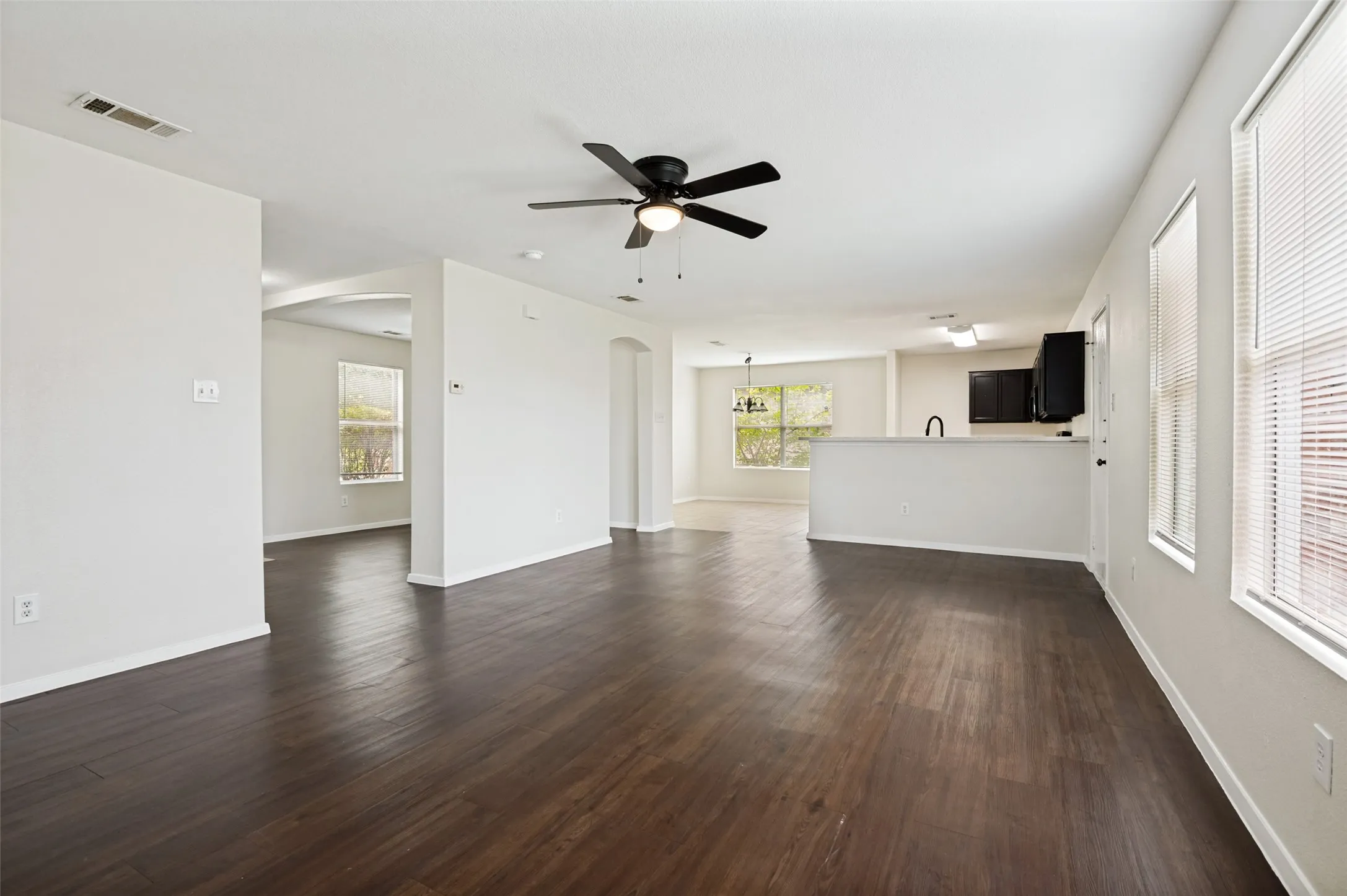 Single Family Residence For Sale in Dallas County , 614 Hearthstone Drive, Lancaster, Texas 75146, 3 Bedroom, 3 Bathroom, 2 Garage spaces, 2,280 Sqft, built in 2007, mls#21331522, Real Estate Agent in Lancaster, Homes For Sale in Dallas county, Homes For Sale in Lancaster, Realtor in Lancaster Texas, Real Estate Brokerage Independent Realty Texas, Luminita Cordes Realtor