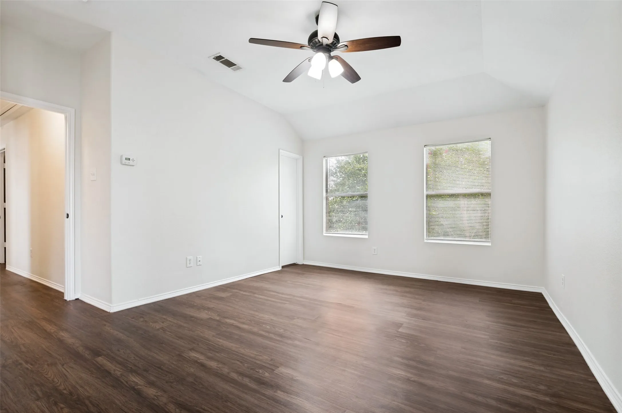 Single Family Residence For Sale in Dallas County , 614 Hearthstone Drive, Lancaster, Texas 75146, 3 Bedroom, 3 Bathroom, 2 Garage spaces, 2,280 Sqft, built in 2007, mls#21331522, Real Estate Agent in Lancaster, Homes For Sale in Dallas county, Homes For Sale in Lancaster, Realtor in Lancaster Texas, Real Estate Brokerage Independent Realty Texas, Luminita Cordes Realtor