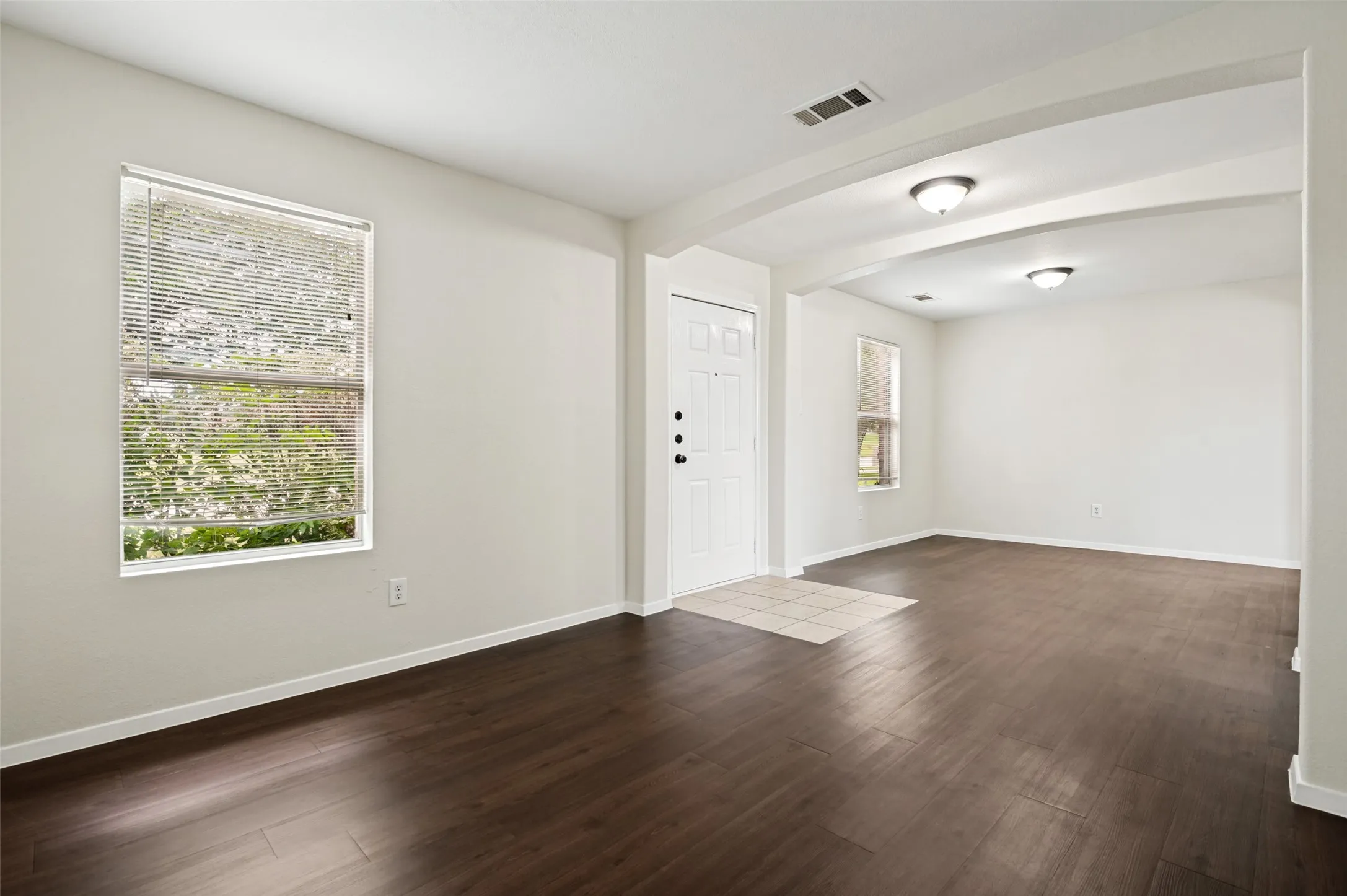 Single Family Residence For Sale in Dallas County , 614 Hearthstone Drive, Lancaster, Texas 75146, 3 Bedroom, 3 Bathroom, 2 Garage spaces, 2,280 Sqft, built in 2007, mls#21331522, Real Estate Agent in Lancaster, Homes For Sale in Dallas county, Homes For Sale in Lancaster, Realtor in Lancaster Texas, Real Estate Brokerage Independent Realty Texas, Luminita Cordes Realtor