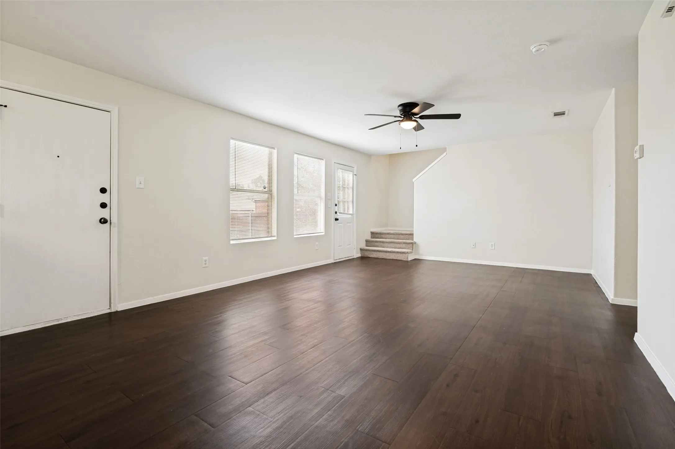 Single Family Residence For Sale in Dallas County , 614 Hearthstone Drive, Lancaster, Texas 75146, 3 Bedroom, 3 Bathroom, 2 Garage spaces, 2,280 Sqft, built in 2007, mls#21331522, Real Estate Agent in Lancaster, Homes For Sale in Dallas county, Homes For Sale in Lancaster, Realtor in Lancaster Texas, Real Estate Brokerage Independent Realty Texas, Luminita Cordes Realtor