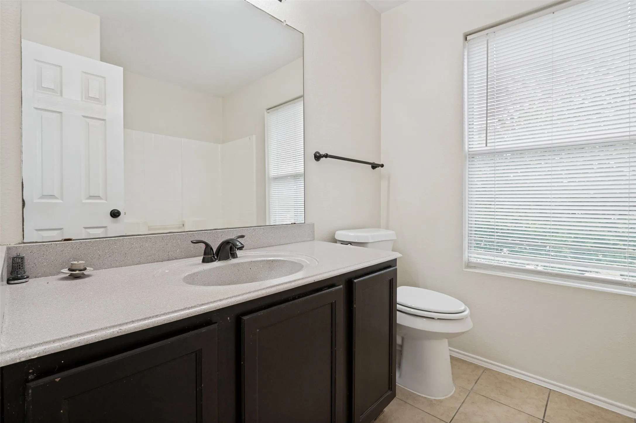Single Family Residence For Sale in Dallas County , 614 Hearthstone Drive, Lancaster, Texas 75146, 3 Bedroom, 3 Bathroom, 2 Garage spaces, 2,280 Sqft, built in 2007, mls#21331522, Real Estate Agent in Lancaster, Homes For Sale in Dallas county, Homes For Sale in Lancaster, Realtor in Lancaster Texas, Real Estate Brokerage Independent Realty Texas, Luminita Cordes Realtor