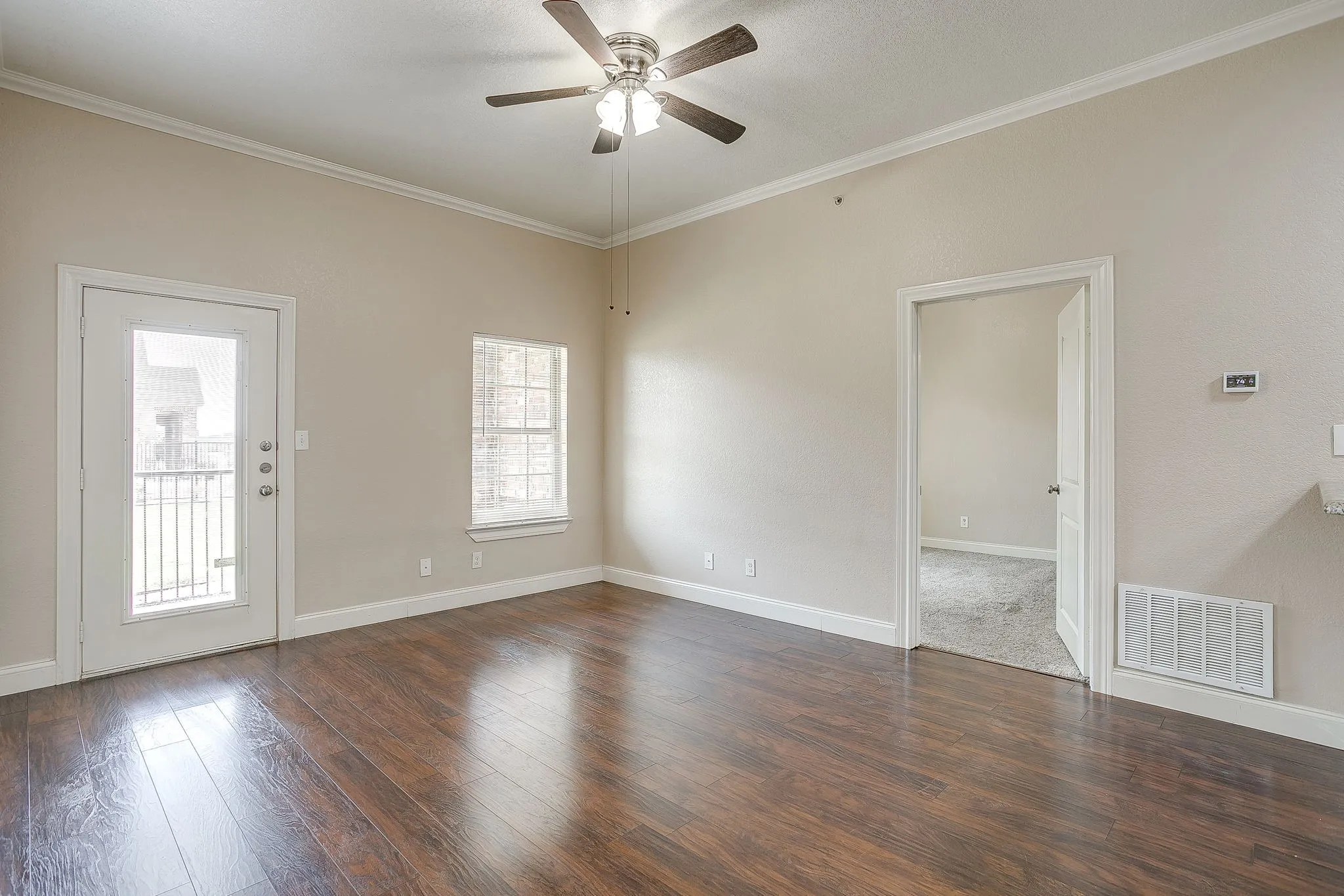 Apartment For Rent in Johnson County , 301 County Road 207 1204, Alvarado, Texas 76009, 1 Bedroom, 1 Bathroom, Garage spaces, 836 Sqft, built in 2015, mls#21331529, Real Estate Agent in Alvarado, Homes For Rent in Johnson county, Homes For Rent in Alvarado, Realtor in Alvarado Texas, Real Estate Brokerage Independent Realty Texas, Luminita Cordes Realtor