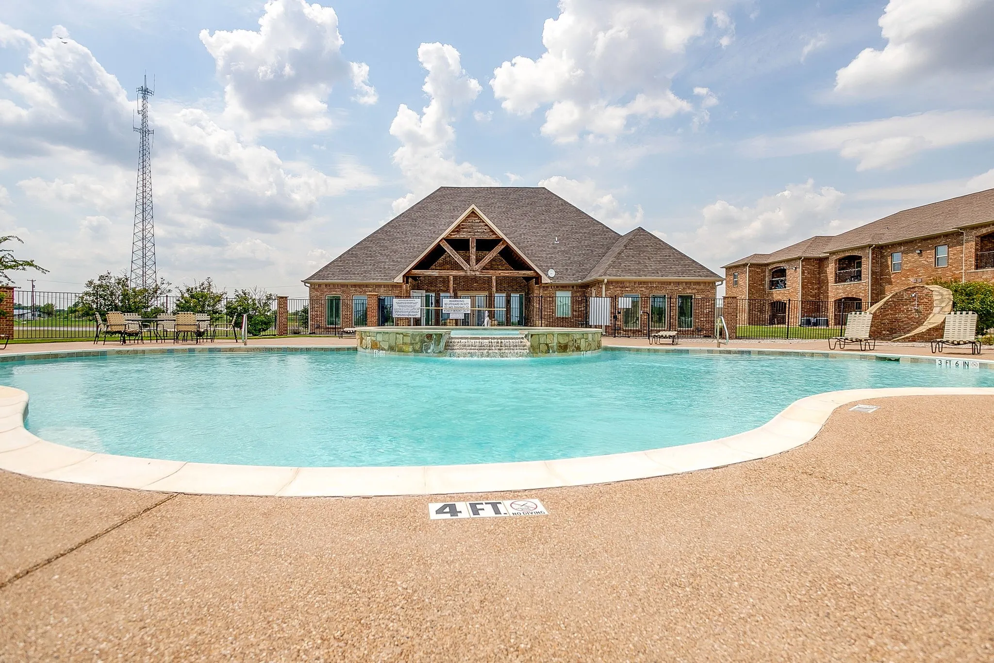 Apartment For Rent in Johnson County , 301 County Road 207 1204, Alvarado, Texas 76009, 1 Bedroom, 1 Bathroom, Garage spaces, 836 Sqft, built in 2015, mls#21331529, Real Estate Agent in Alvarado, Homes For Rent in Johnson county, Homes For Rent in Alvarado, Realtor in Alvarado Texas, Real Estate Brokerage Independent Realty Texas, Luminita Cordes Realtor