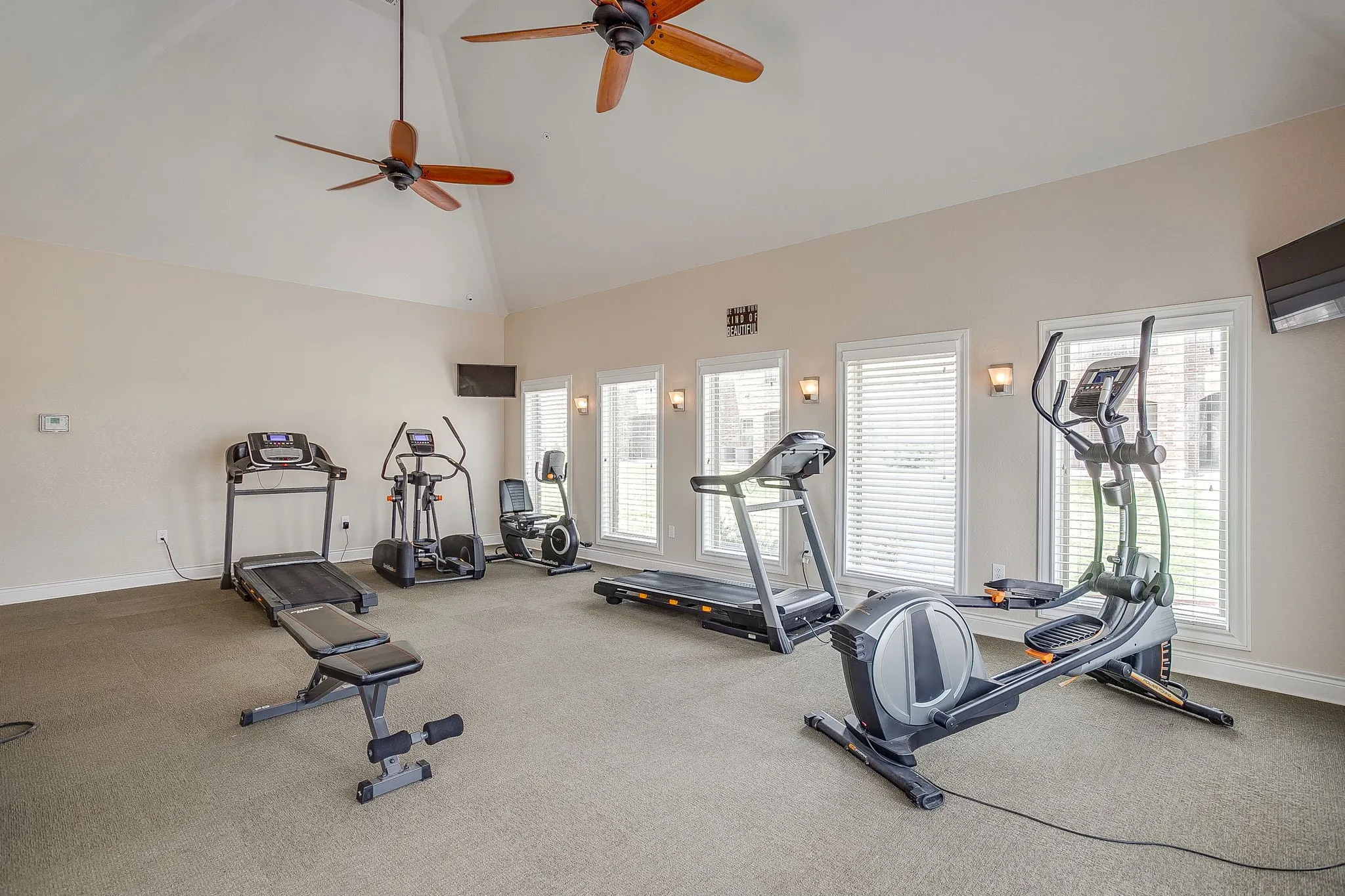 Apartment For Rent in Johnson County , 301 County Road 207 1204, Alvarado, Texas 76009, 1 Bedroom, 1 Bathroom, Garage spaces, 836 Sqft, built in 2015, mls#21331529, Real Estate Agent in Alvarado, Homes For Rent in Johnson county, Homes For Rent in Alvarado, Realtor in Alvarado Texas, Real Estate Brokerage Independent Realty Texas, Luminita Cordes Realtor