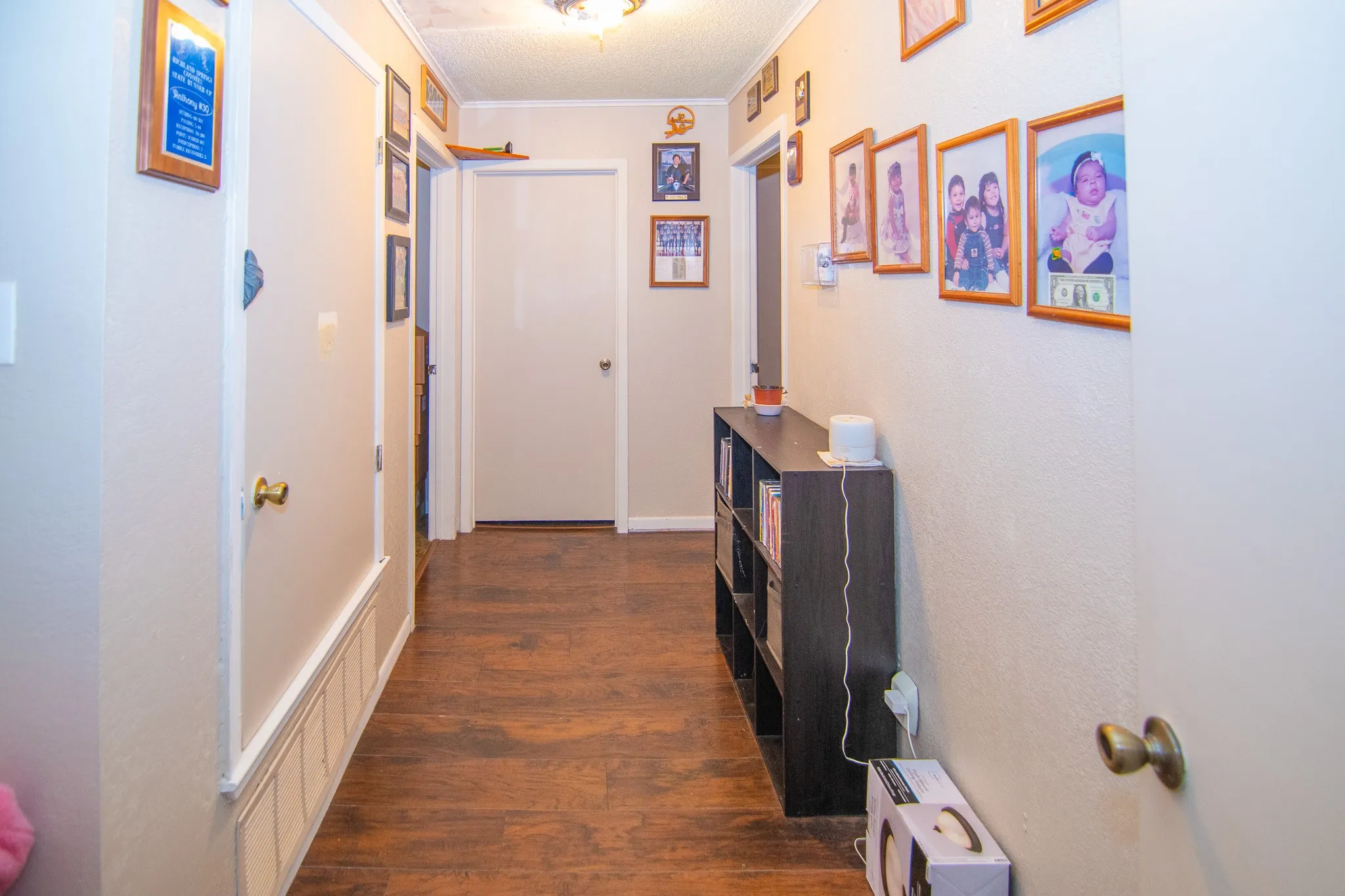 Single Family Residence For Sale in Brown County , 1909 4th Street, Brownwood, Texas 76801, 3 Bedroom, 3 Bathroom, Garage spaces, 1,767 Sqft, built in 1980, mls#21331550, Real Estate Agent in Brownwood, Homes For Sale in Brown county, Homes For Sale in Brownwood, Realtor in Brownwood Texas, Real Estate Brokerage Independent Realty Texas, Luminita Cordes Realtor