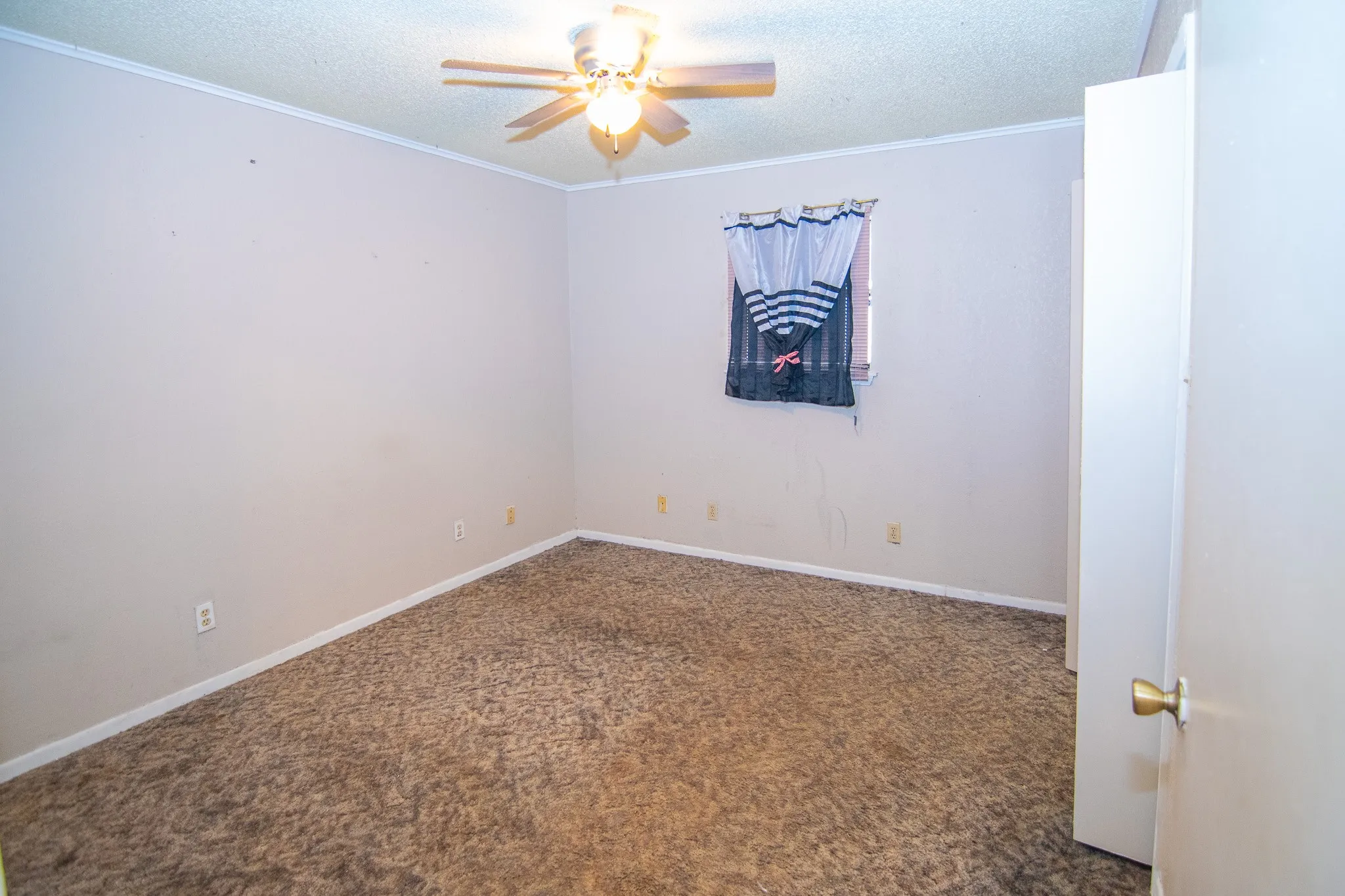 Single Family Residence For Sale in Brown County , 1909 4th Street, Brownwood, Texas 76801, 3 Bedroom, 3 Bathroom, Garage spaces, 1,767 Sqft, built in 1980, mls#21331550, Real Estate Agent in Brownwood, Homes For Sale in Brown county, Homes For Sale in Brownwood, Realtor in Brownwood Texas, Real Estate Brokerage Independent Realty Texas, Luminita Cordes Realtor