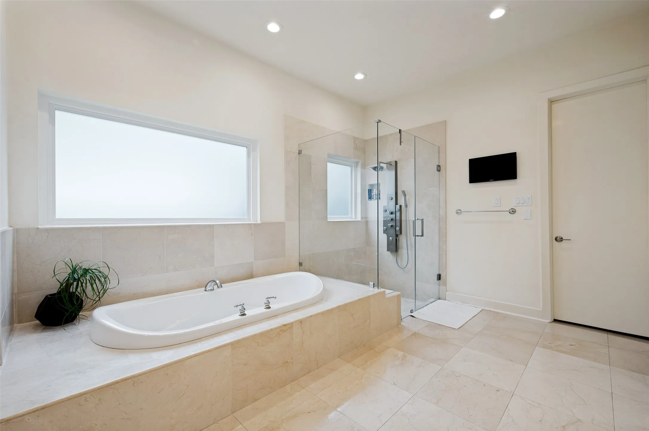 Single Family Residence For Rent in Denton County , 29 Windsor Ridge, Frisco, Texas 75034, 4 Bedroom, 5 Bathroom, 4 Garage spaces, 4,802 Sqft, built in 1996, Price $7,500, mls#21331534, Real Estate Agent in Frisco, Homes For Rent in Denton county, Homes For Rent in Frisco, Realtor in Frisco Texas, Real Estate Brokerage Independent Realty Texas, Luminita Cordes Realtor