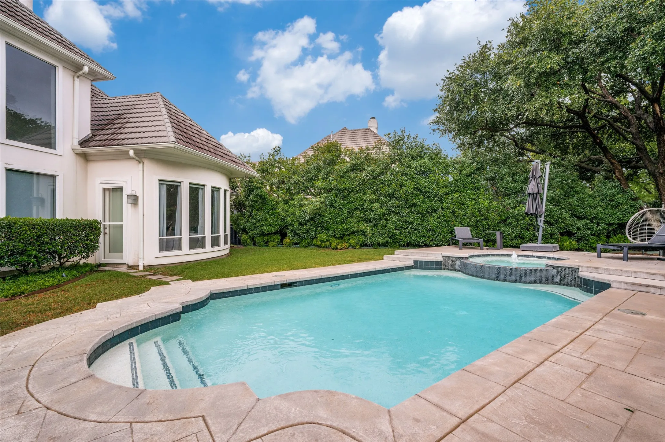 Single Family Residence For Rent in Denton County , 29 Windsor Ridge, Frisco, Texas 75034, 4 Bedroom, 5 Bathroom, 4 Garage spaces, 4,802 Sqft, built in 1996, Price $7,500, mls#21331534, Real Estate Agent in Frisco, Homes For Rent in Denton county, Homes For Rent in Frisco, Realtor in Frisco Texas, Real Estate Brokerage Independent Realty Texas, Luminita Cordes Realtor