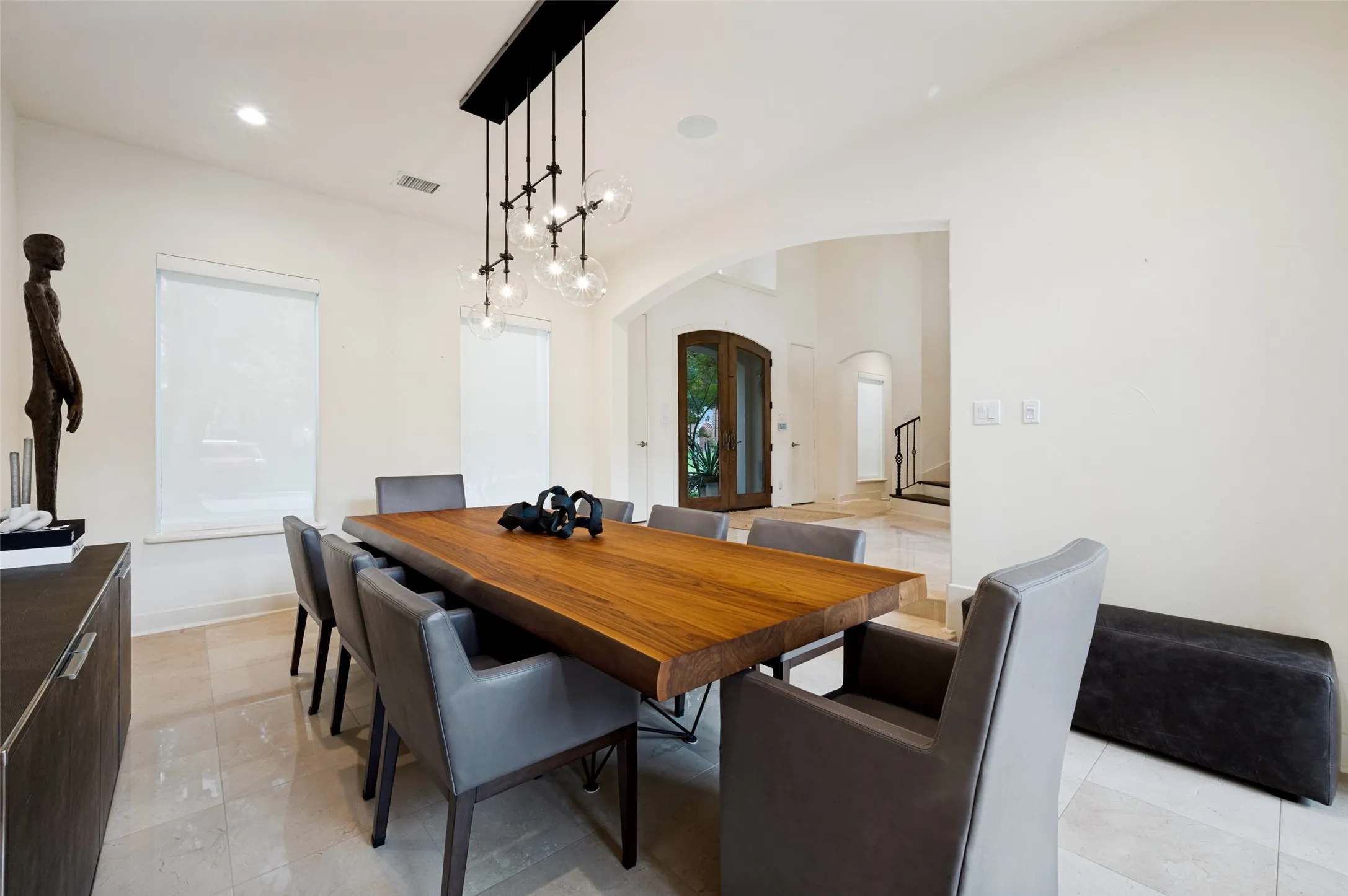 Single Family Residence For Rent in Denton County , 29 Windsor Ridge, Frisco, Texas 75034, 4 Bedroom, 5 Bathroom, 4 Garage spaces, 4,802 Sqft, built in 1996, Price $7,500, mls#21331534, Real Estate Agent in Frisco, Homes For Rent in Denton county, Homes For Rent in Frisco, Realtor in Frisco Texas, Real Estate Brokerage Independent Realty Texas, Luminita Cordes Realtor
