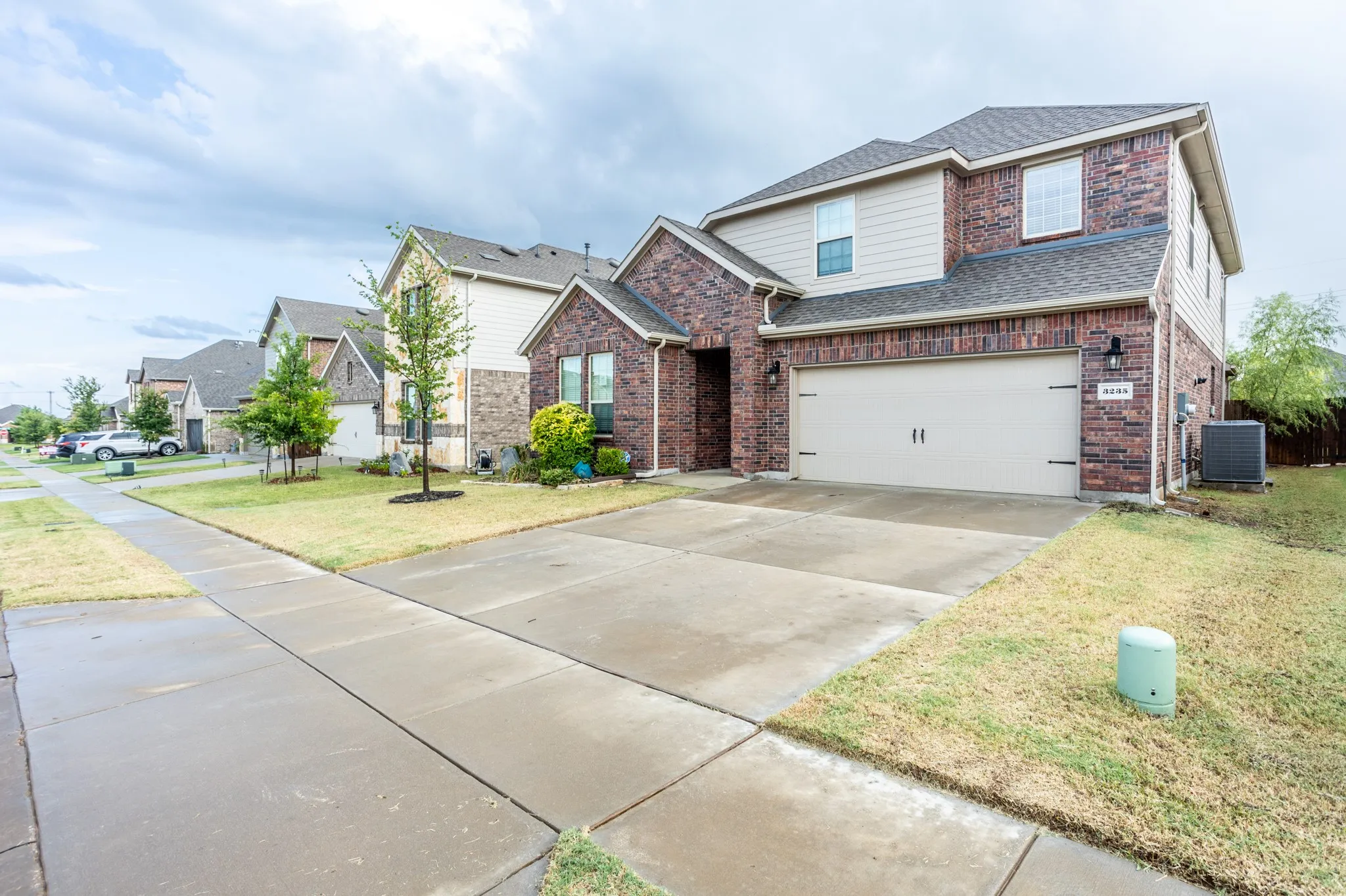 Single Family Residence For Sale in Denton County , 3235 Hunters Glen Drive, Aubrey, Texas 76227, 4 Bedroom, 3 Bathroom, 2 Garage spaces, 2,295 Sqft, built in 2022, mls#21331547, Real Estate Agent in Aubrey, Homes For Sale in Denton county, Homes For Sale in Aubrey, Realtor in Aubrey Texas, Real Estate Brokerage Independent Realty Texas, Luminita Cordes Realtor
