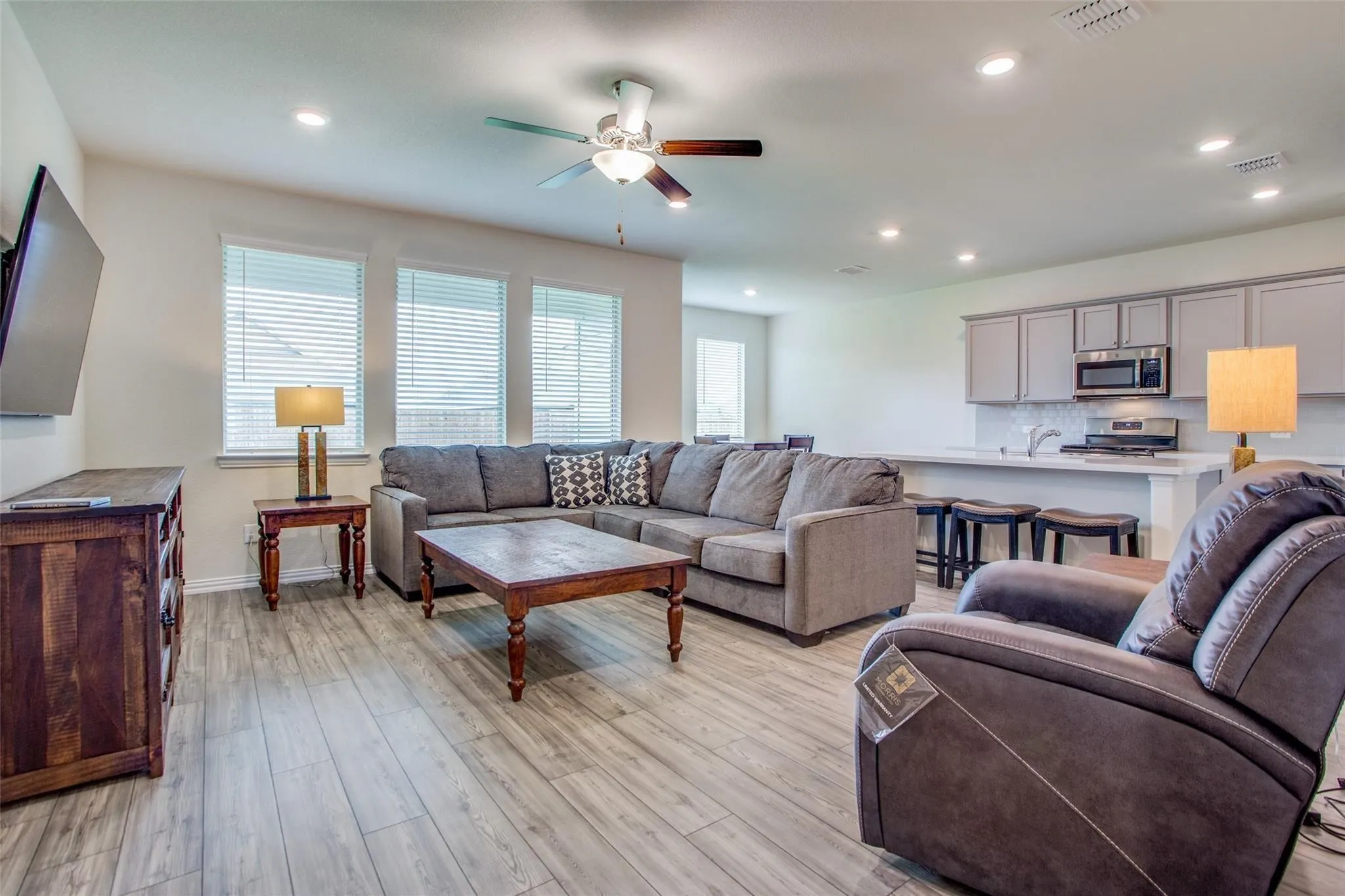 Single Family Residence For Rent in Collin County , 113 Hayes Drive, Anna, Texas 75409, 3 Bedroom, 2 Bathroom, 2 Garage spaces, 1,579 Sqft, built in 2020, mls#21331563, Real Estate Agent in Anna, Homes For Rent in Collin county, Homes For Rent in Anna, Realtor in Anna Texas, Real Estate Brokerage Independent Realty Texas, Luminita Cordes Realtor