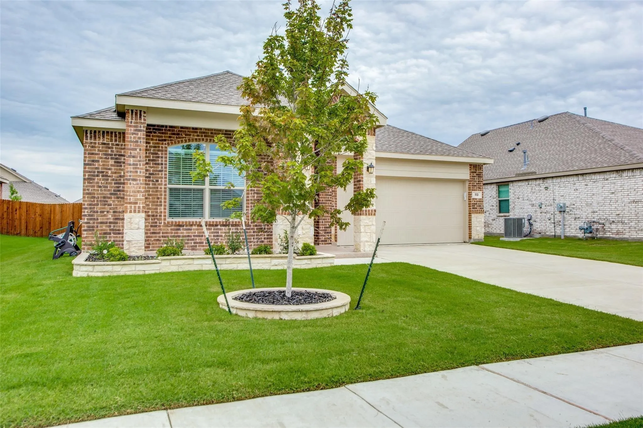 Single Family Residence For Rent in Collin County , 113 Hayes Drive, Anna, Texas 75409, 3 Bedroom, 2 Bathroom, 2 Garage spaces, 1,579 Sqft, built in 2020, mls#21331563, Real Estate Agent in Anna, Homes For Rent in Collin county, Homes For Rent in Anna, Realtor in Anna Texas, Real Estate Brokerage Independent Realty Texas, Luminita Cordes Realtor