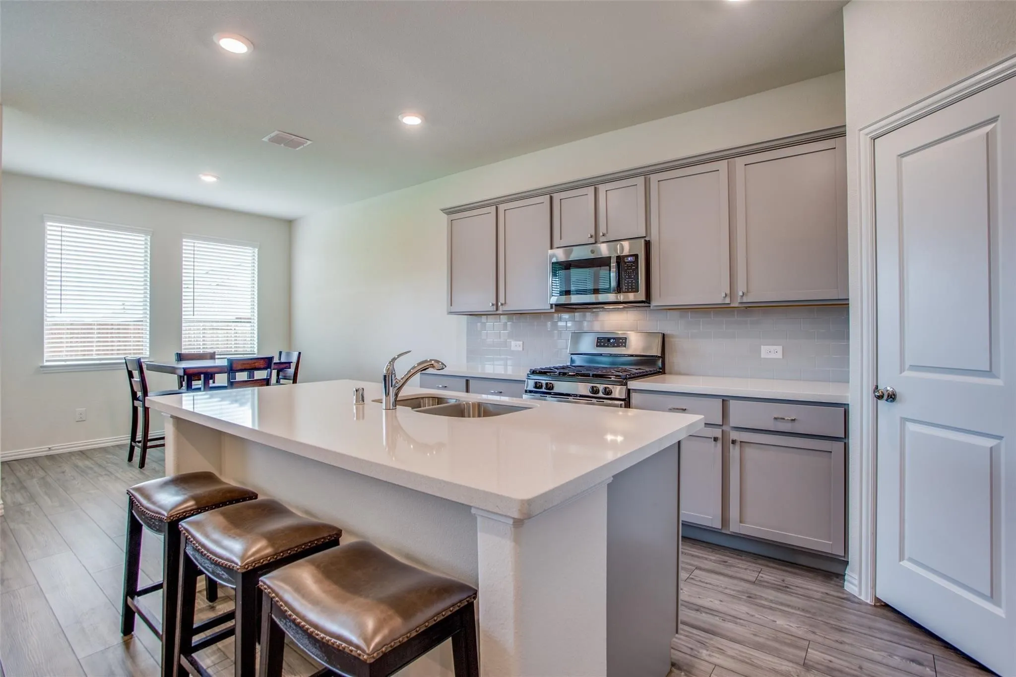 Single Family Residence For Rent in Collin County , 113 Hayes Drive, Anna, Texas 75409, 3 Bedroom, 2 Bathroom, 2 Garage spaces, 1,579 Sqft, built in 2020, mls#21331563, Real Estate Agent in Anna, Homes For Rent in Collin county, Homes For Rent in Anna, Realtor in Anna Texas, Real Estate Brokerage Independent Realty Texas, Luminita Cordes Realtor
