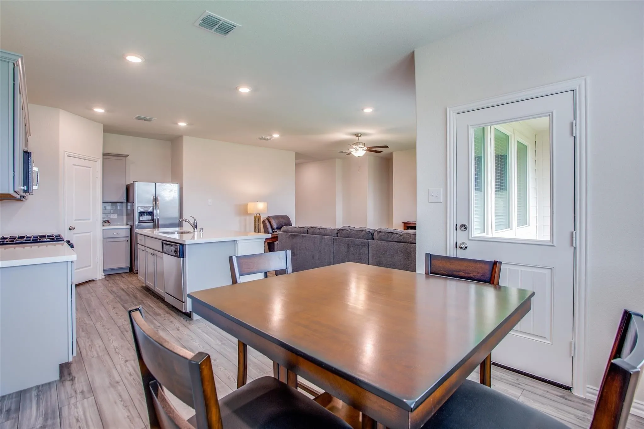 Single Family Residence For Rent in Collin County , 113 Hayes Drive, Anna, Texas 75409, 3 Bedroom, 2 Bathroom, 2 Garage spaces, 1,579 Sqft, built in 2020, mls#21331563, Real Estate Agent in Anna, Homes For Rent in Collin county, Homes For Rent in Anna, Realtor in Anna Texas, Real Estate Brokerage Independent Realty Texas, Luminita Cordes Realtor