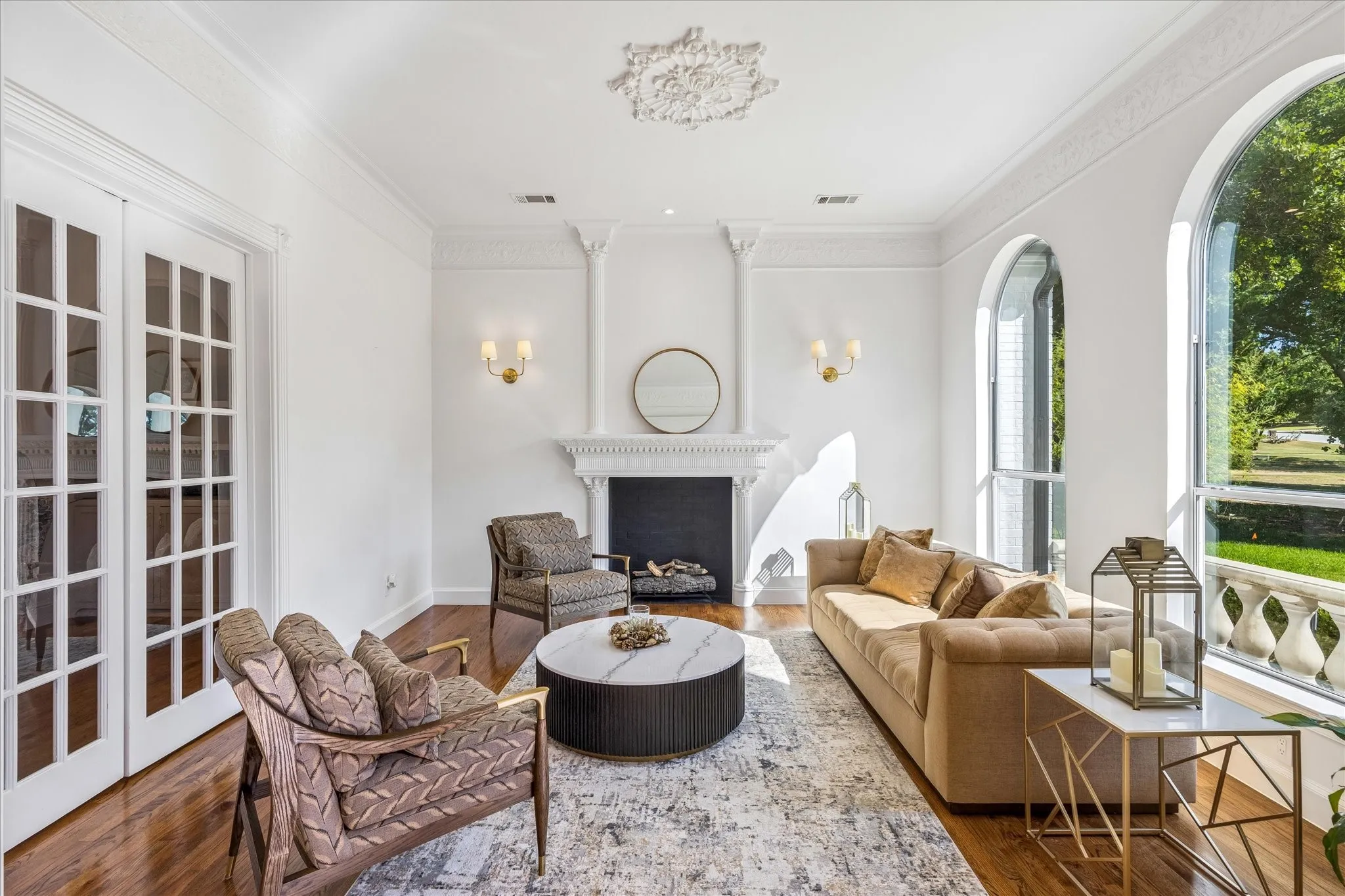 Entertain your guests in this secondary living area.