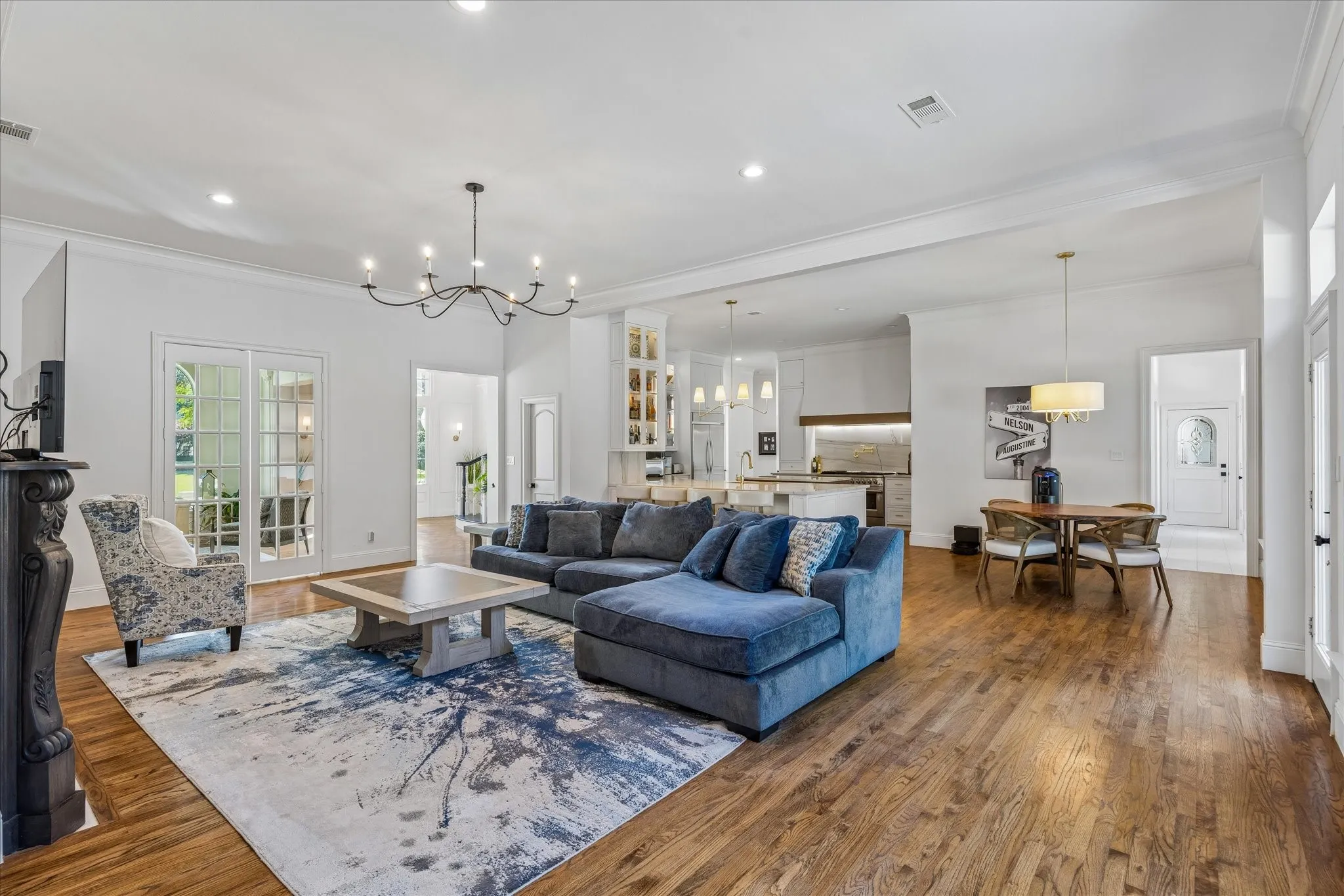 Single Family Residence For Sale in Denton County , 2825 Sun Meadow Drive, Flower Mound, Texas 75022, 5 Bedroom, 5 Bathroom, 4 Garage spaces, 5,068 Sqft, built in 1992, mls#21329732, Real Estate Agent in Flower Mound, Homes For Sale in Denton county, Homes For Sale in Flower Mound, Realtor in Flower Mound Texas, Real Estate Brokerage Independent Realty Texas, Luminita Cordes Realtor