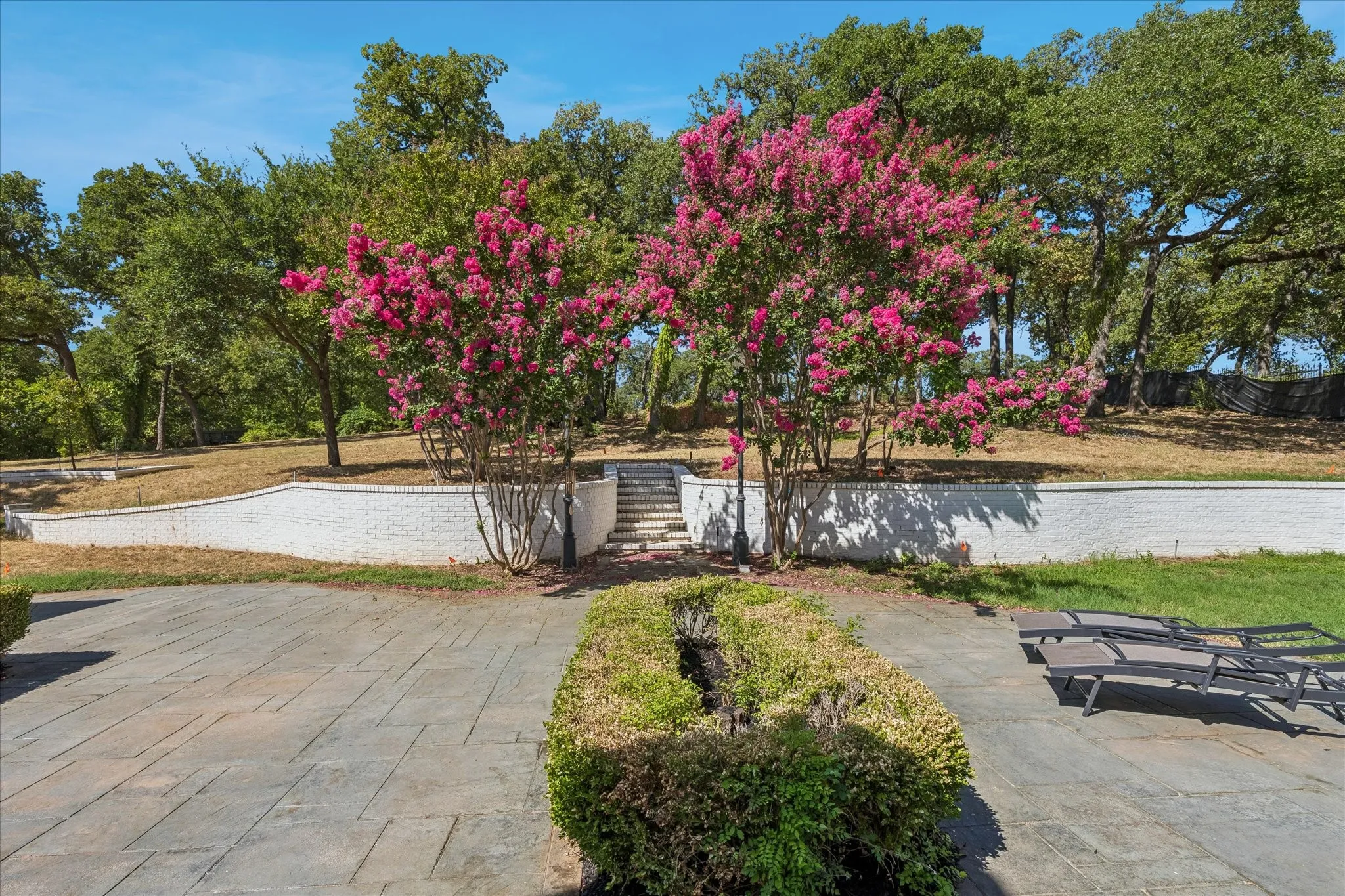 Single Family Residence For Sale in Denton County , 2825 Sun Meadow Drive, Flower Mound, Texas 75022, 5 Bedroom, 5 Bathroom, 4 Garage spaces, 5,068 Sqft, built in 1992, mls#21329732, Real Estate Agent in Flower Mound, Homes For Sale in Denton county, Homes For Sale in Flower Mound, Realtor in Flower Mound Texas, Real Estate Brokerage Independent Realty Texas, Luminita Cordes Realtor