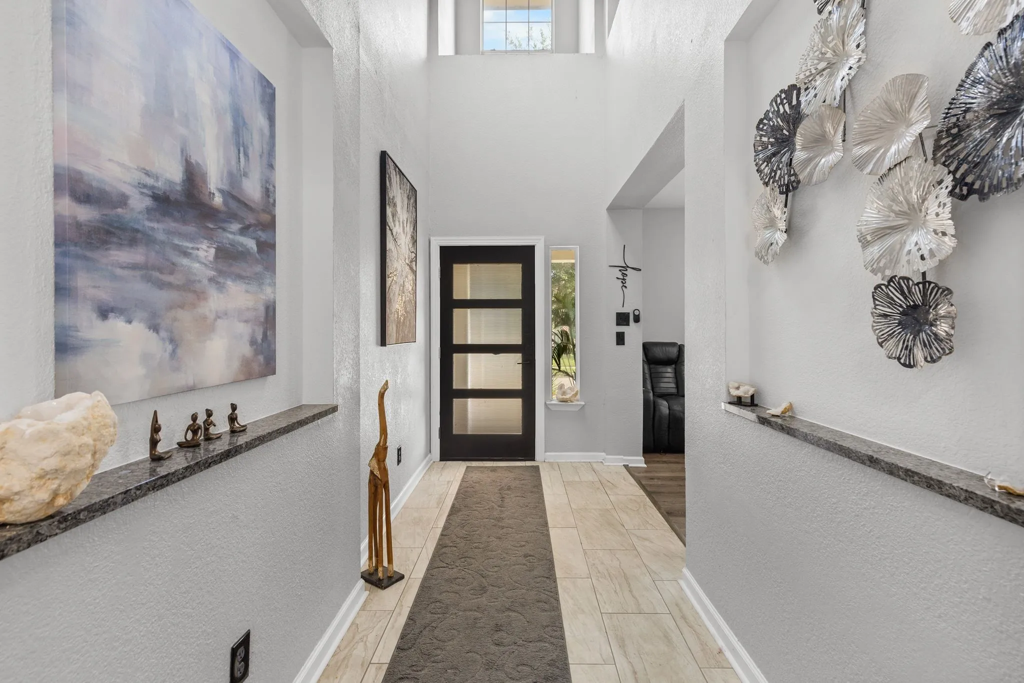 Single Family Residence For Sale in Denton County , 9918 Maple Drive, Providence Village, Texas 76227, 3 Bedrooms, 2 Bathrooms, 2 Garage spaces, 2,325 Sqft, built in 2003, Price $360,000, mls#21330416, Real Estate Agent in Providence Village, Homes For Sale in Denton county, Homes For Sale in Providence Village, Realtor in Providence Village Texas, Real Estate Brokerage Independent Realty Texas, Luminita Cordes Realtor