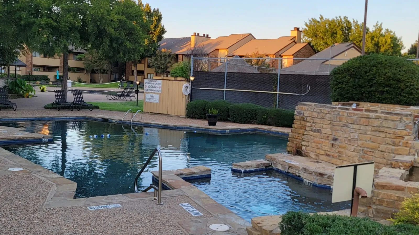 Condominium For Rent in Tarrant County , 2103 Friendly Drive 3222, Arlington, Texas 76011, 2 Bedrooms, 1 Bathroom, Garage spaces, 963 Sqft, built in 1982, Price $1,450, mls#21331501, Real Estate Agent in Arlington, Homes For Rent in Tarrant county, Homes For Rent in Arlington, Realtor in Arlington Texas, Real Estate Brokerage Independent Realty Texas, Luminita Cordes Realtor